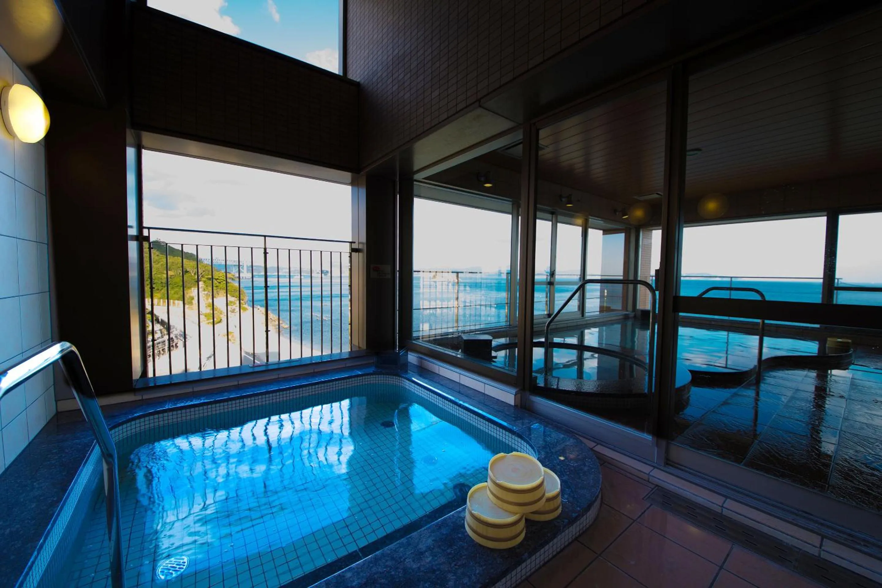 Open Air Bath in Seaside Hotel Taimaru Kaigetsu