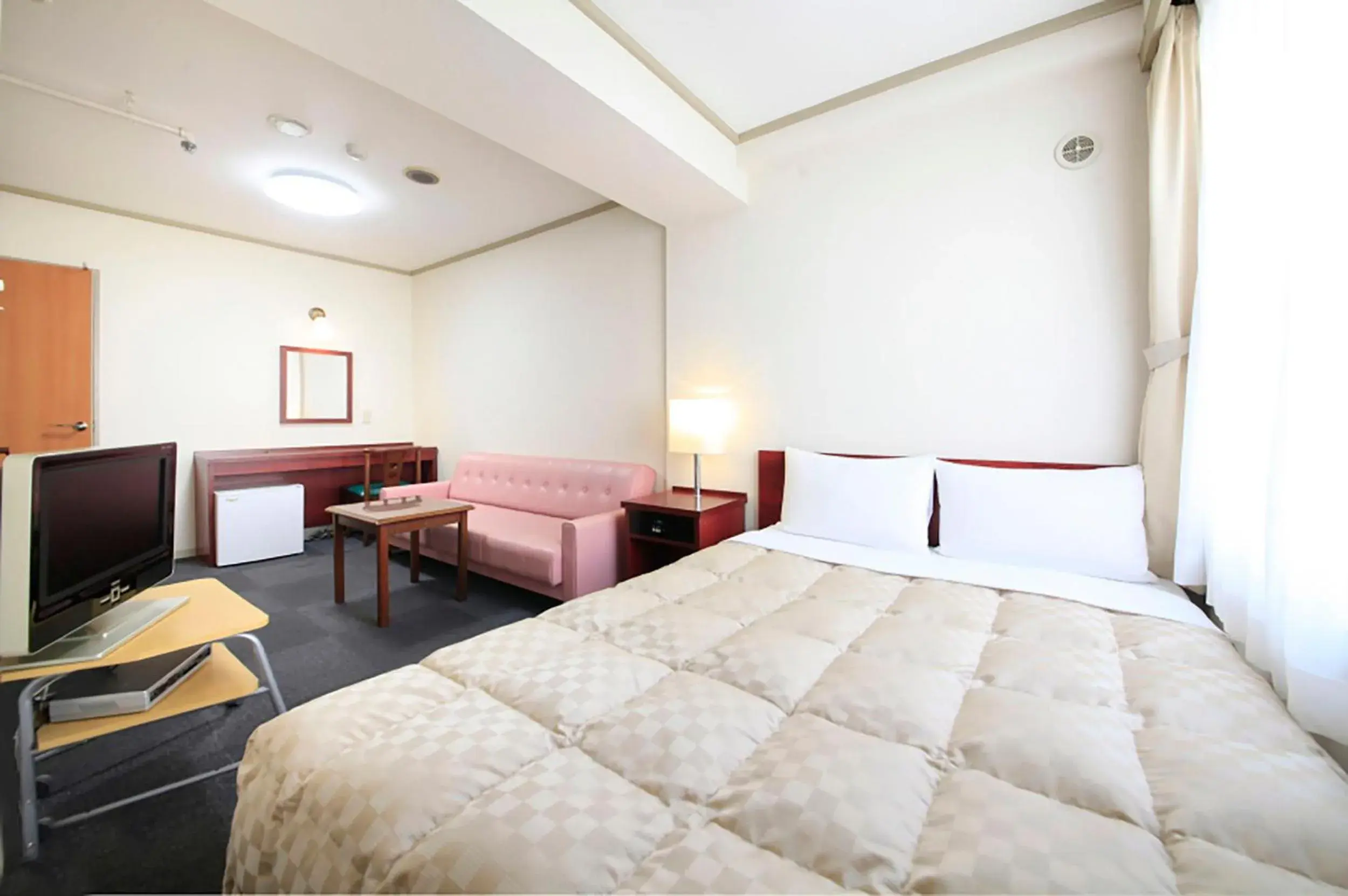 Bed in Shinjuku Urban Hotel Bed in Shinjuku Urban Hotel