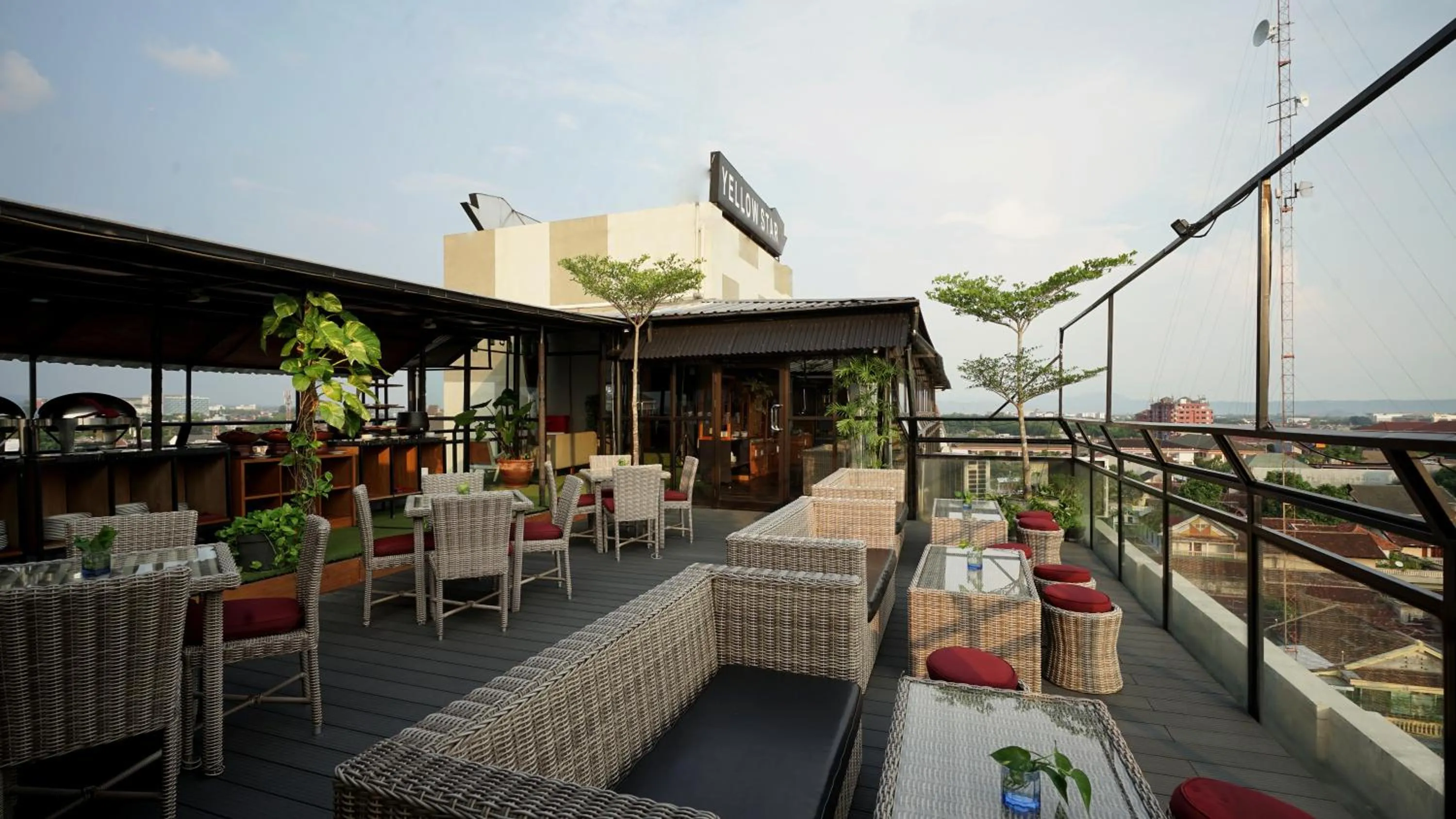 Lounge or bar in Yellow Star Gejayan Hotel