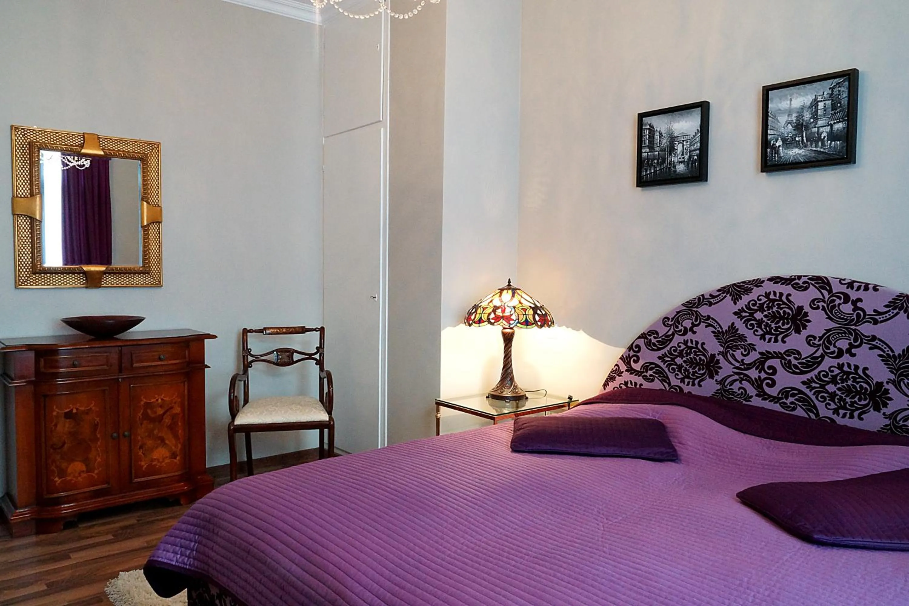 Bedroom, Bed in Vip Apartment an den Thermen