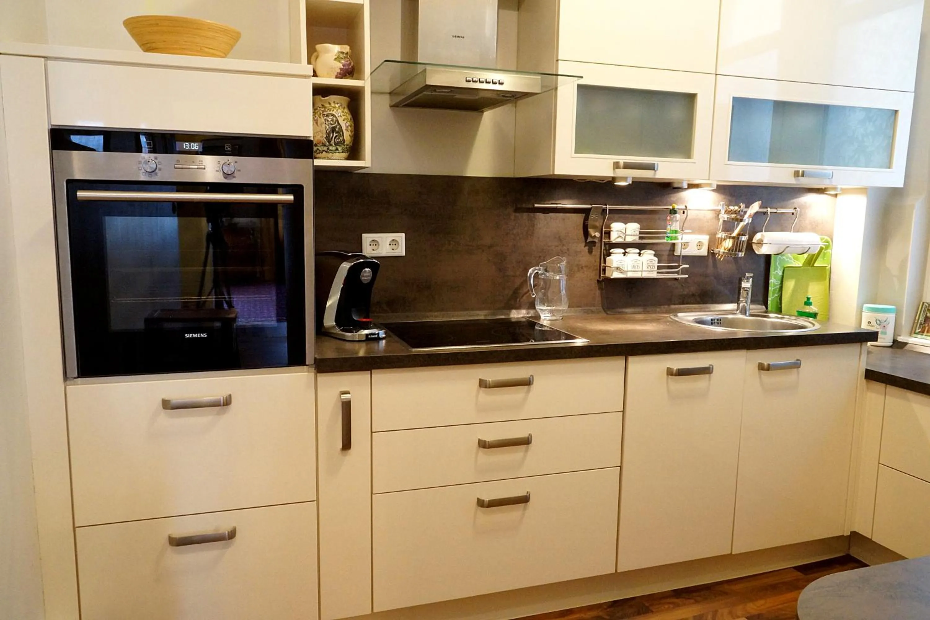 Kitchen or kitchenette in Vip Apartment an den Thermen
