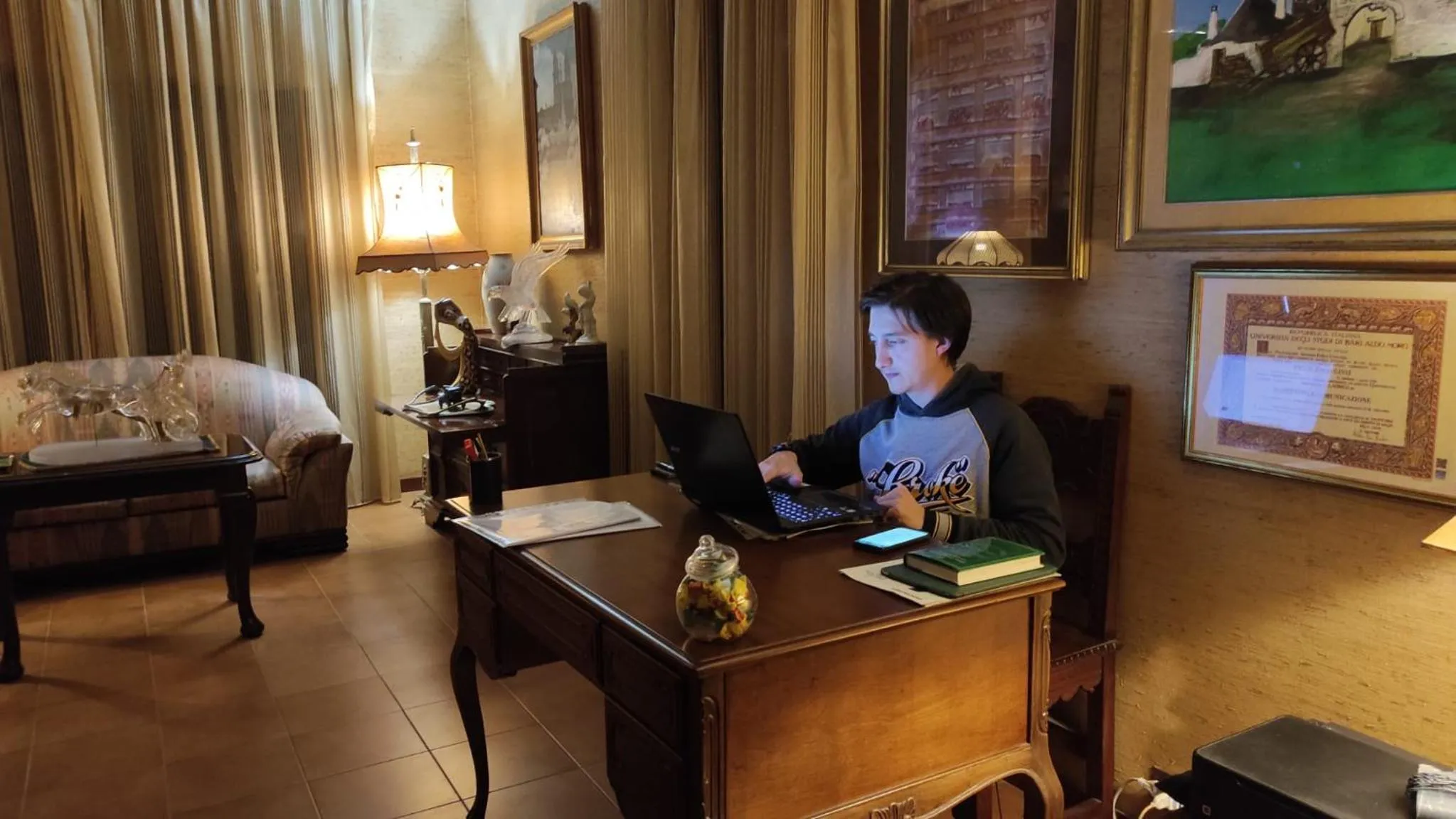 Staff in Apulia Time