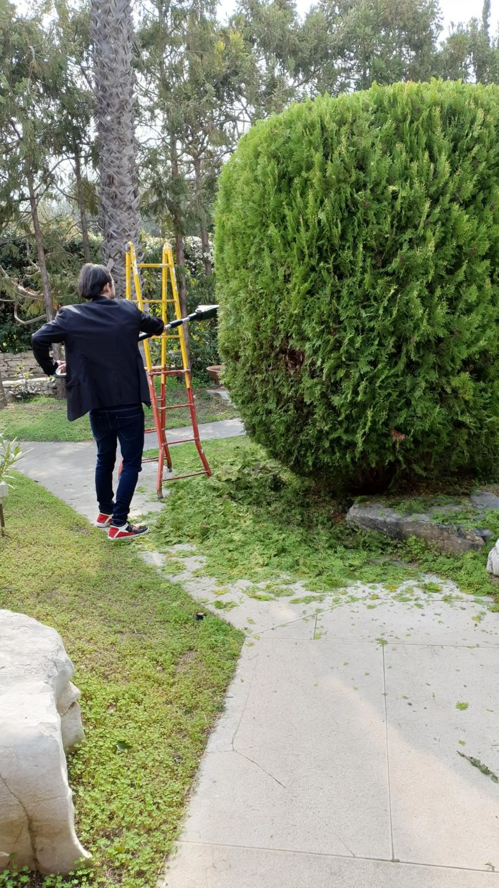 Staff in Apulia Time