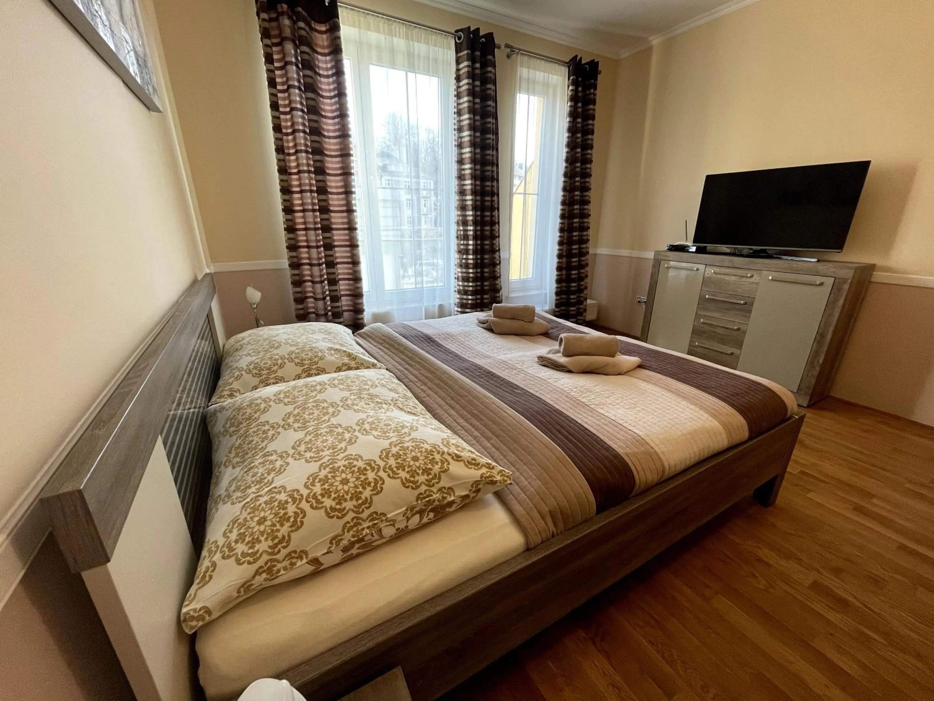 TV and multimedia, Bed in Apartment 122 Čertovka