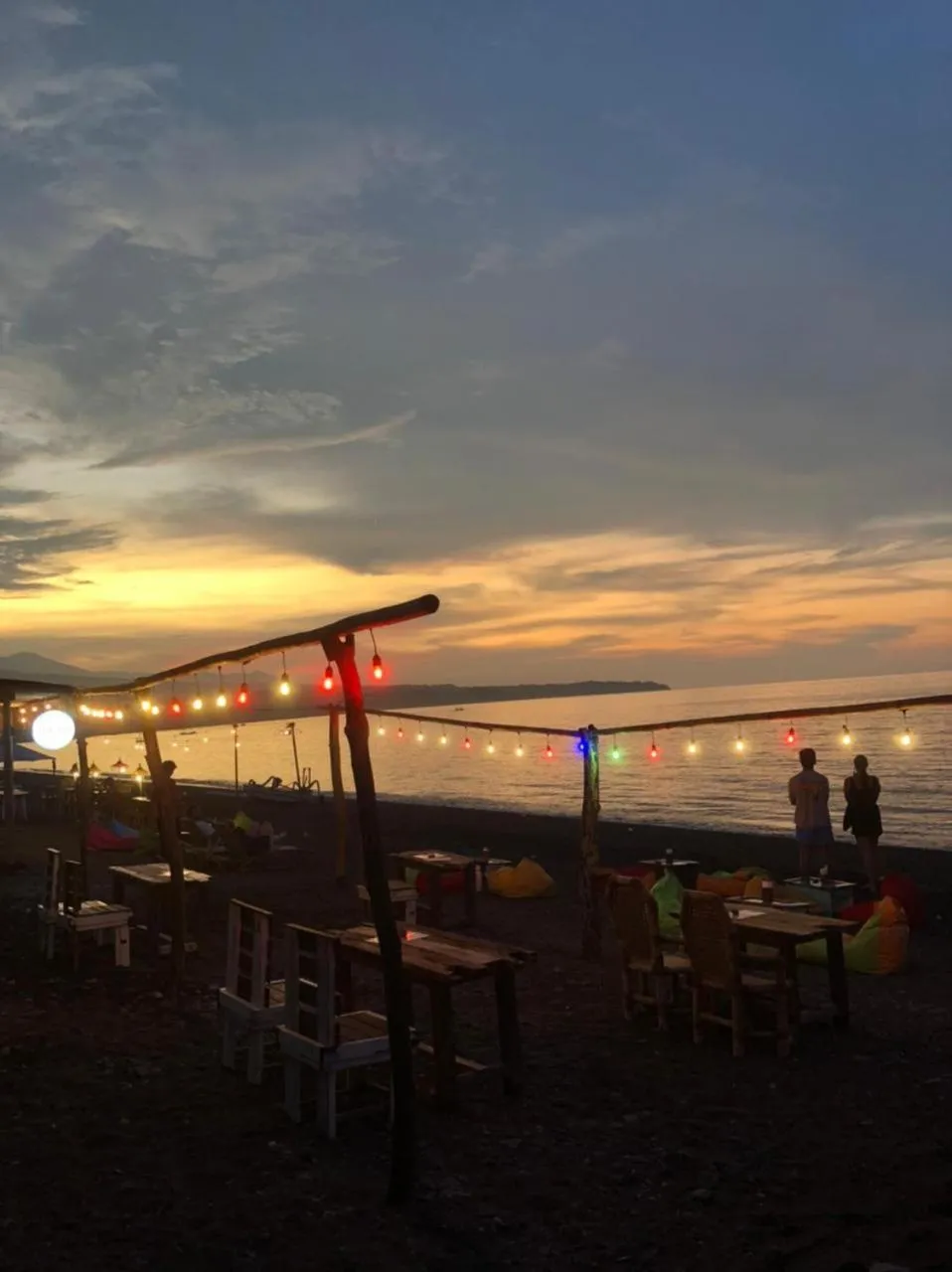 Restaurant/places to eat in Classic Beach Villas