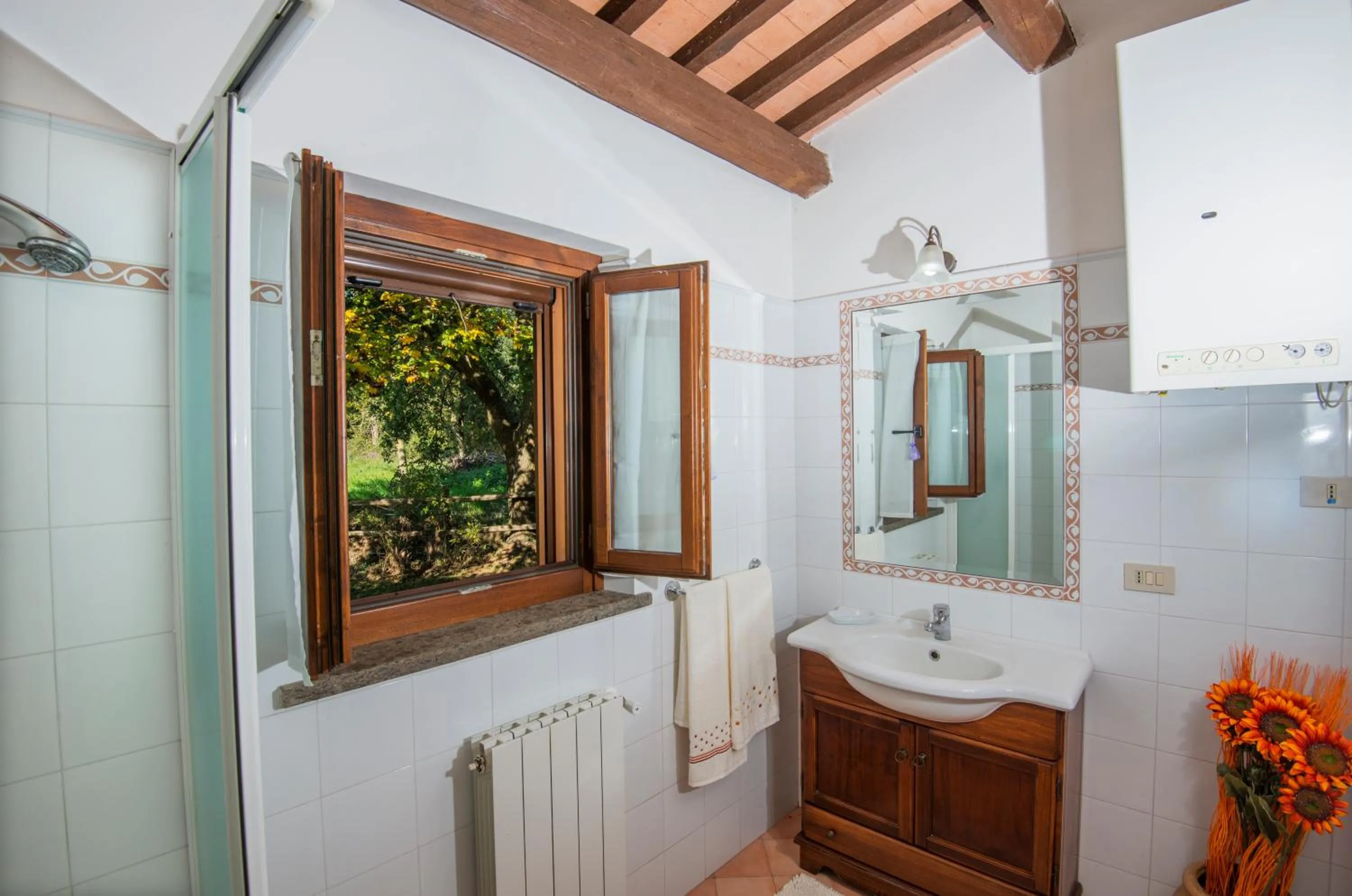 Bathroom in Agriturismo Olmo Bello