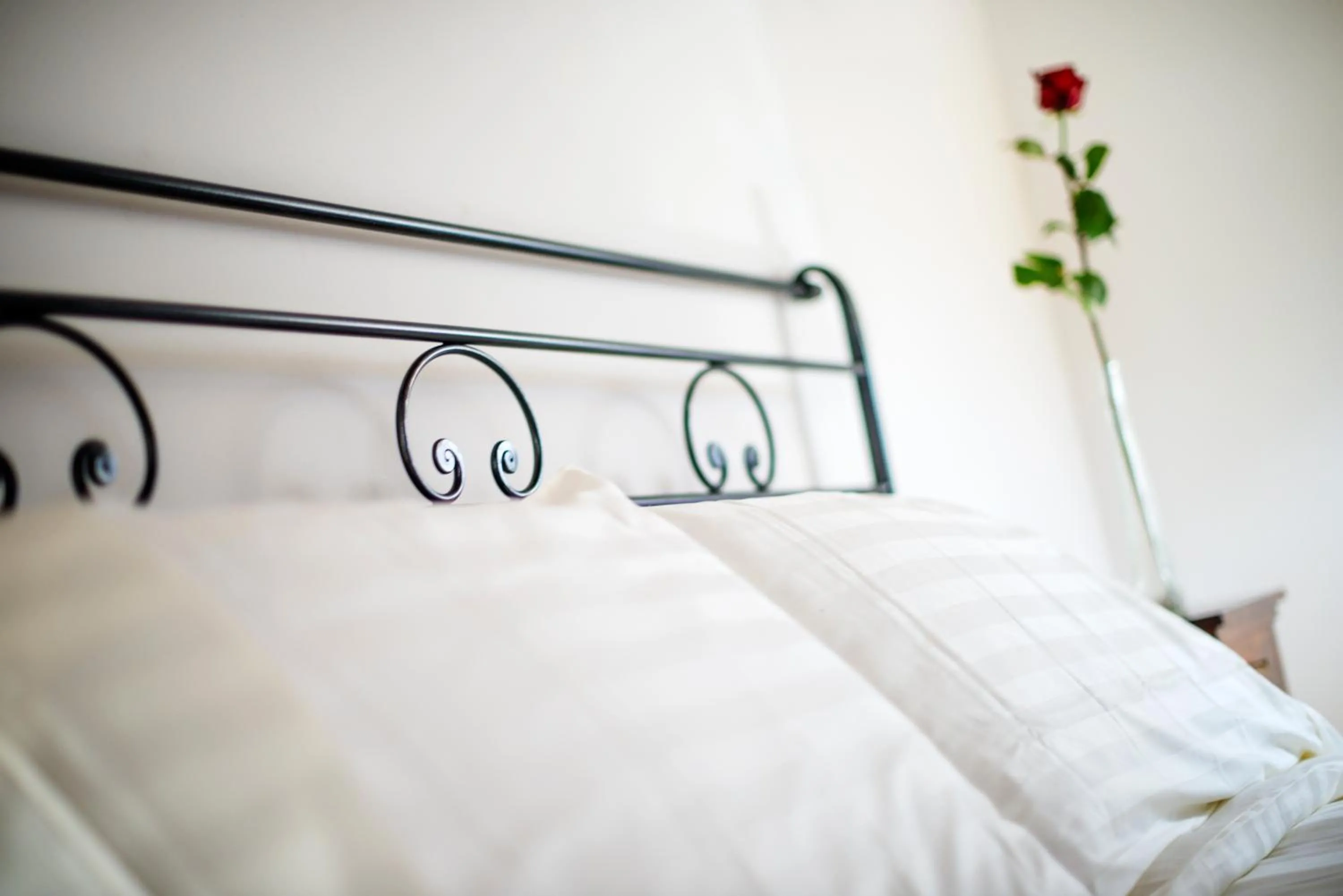 Decorative detail, Bed in Agriturismo Olmo Bello