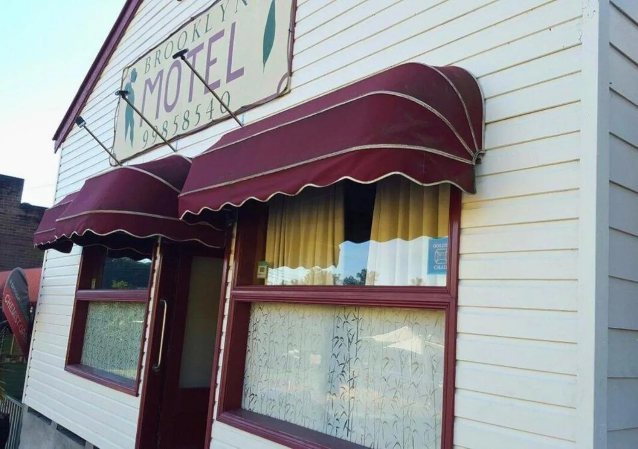 Property building in Brooklyn Motel