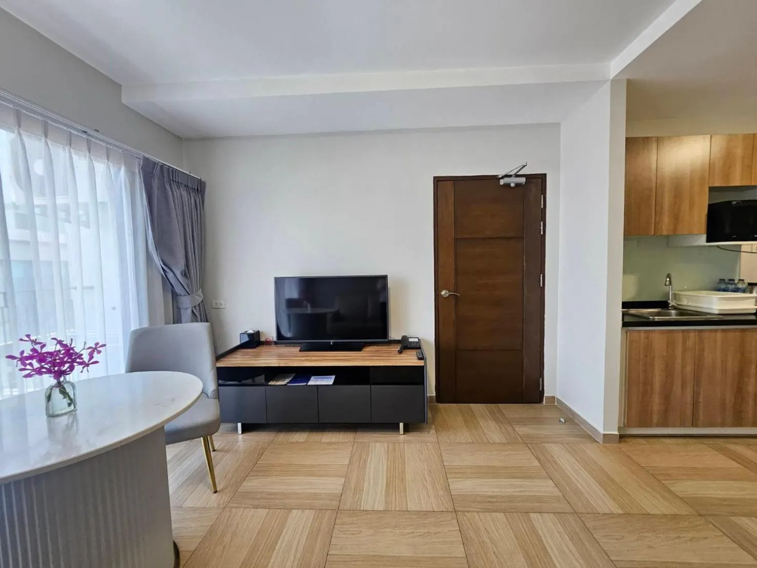 Living room in Chiva Bangkok Hotel