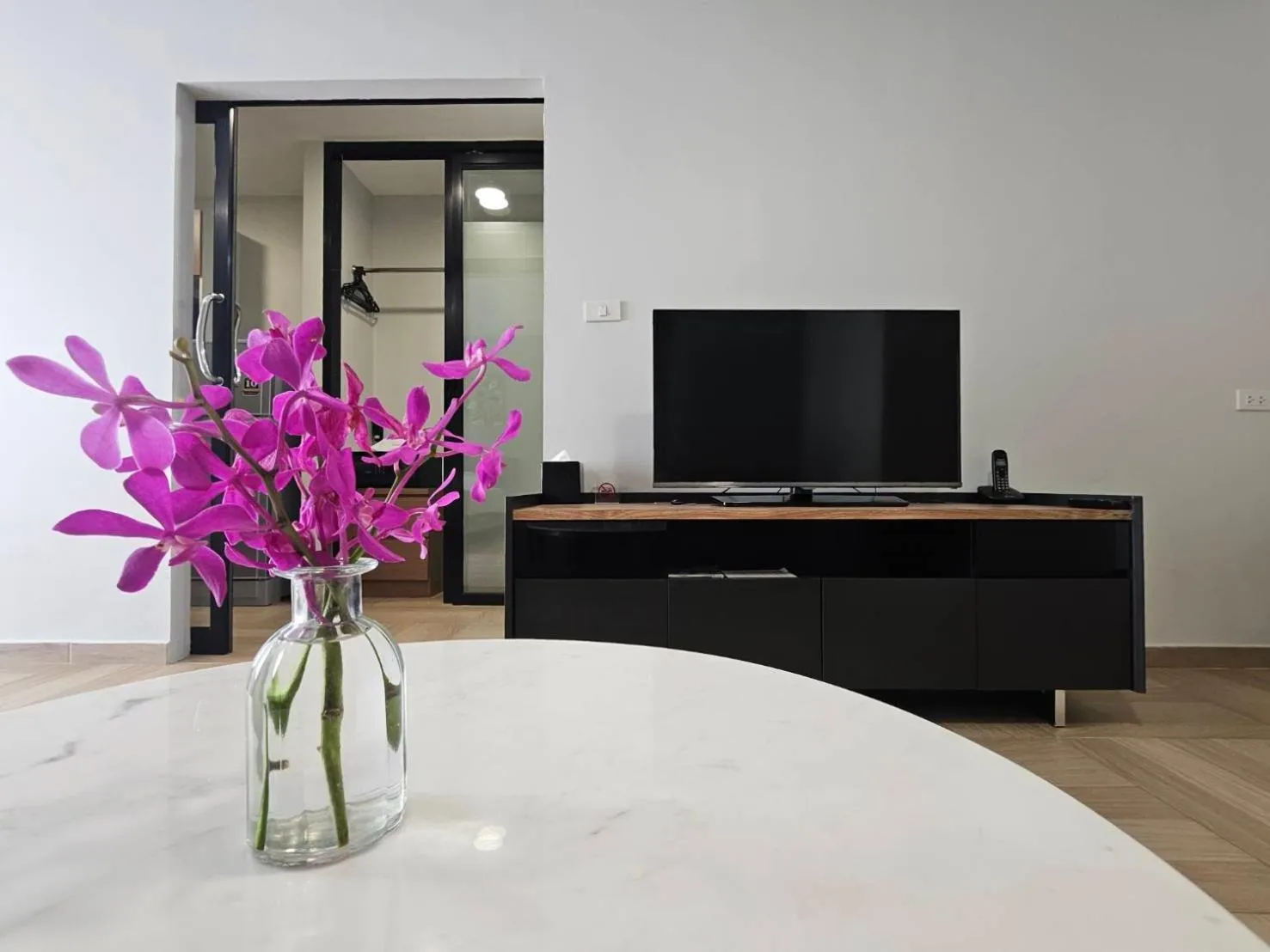 TV and multimedia in Chiva Bangkok Hotel