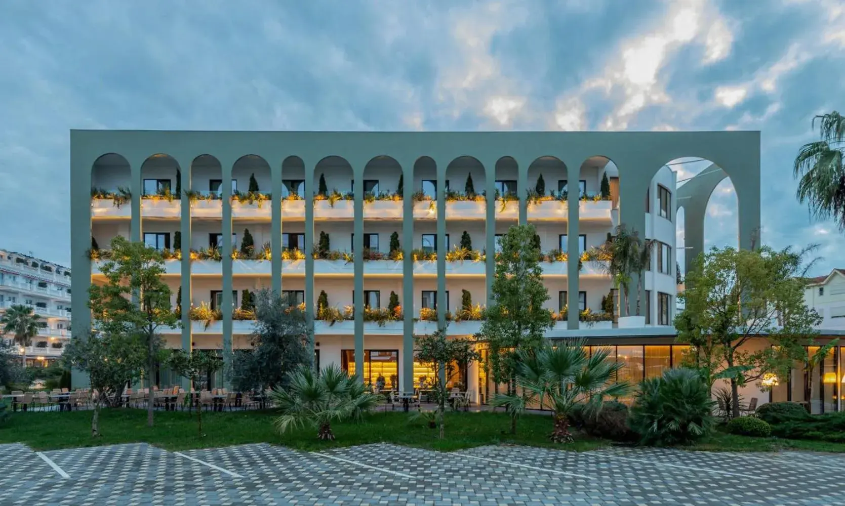 Property building in Flower Hotels & Resorts Property building in Flower Hotels & Resorts