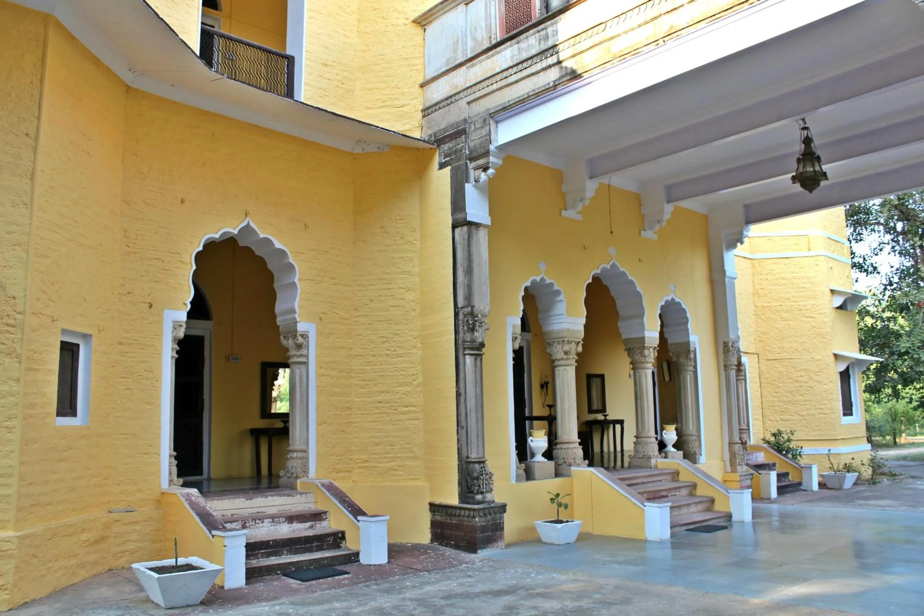 Facade/entrance in Bhanwar Vilas Palace