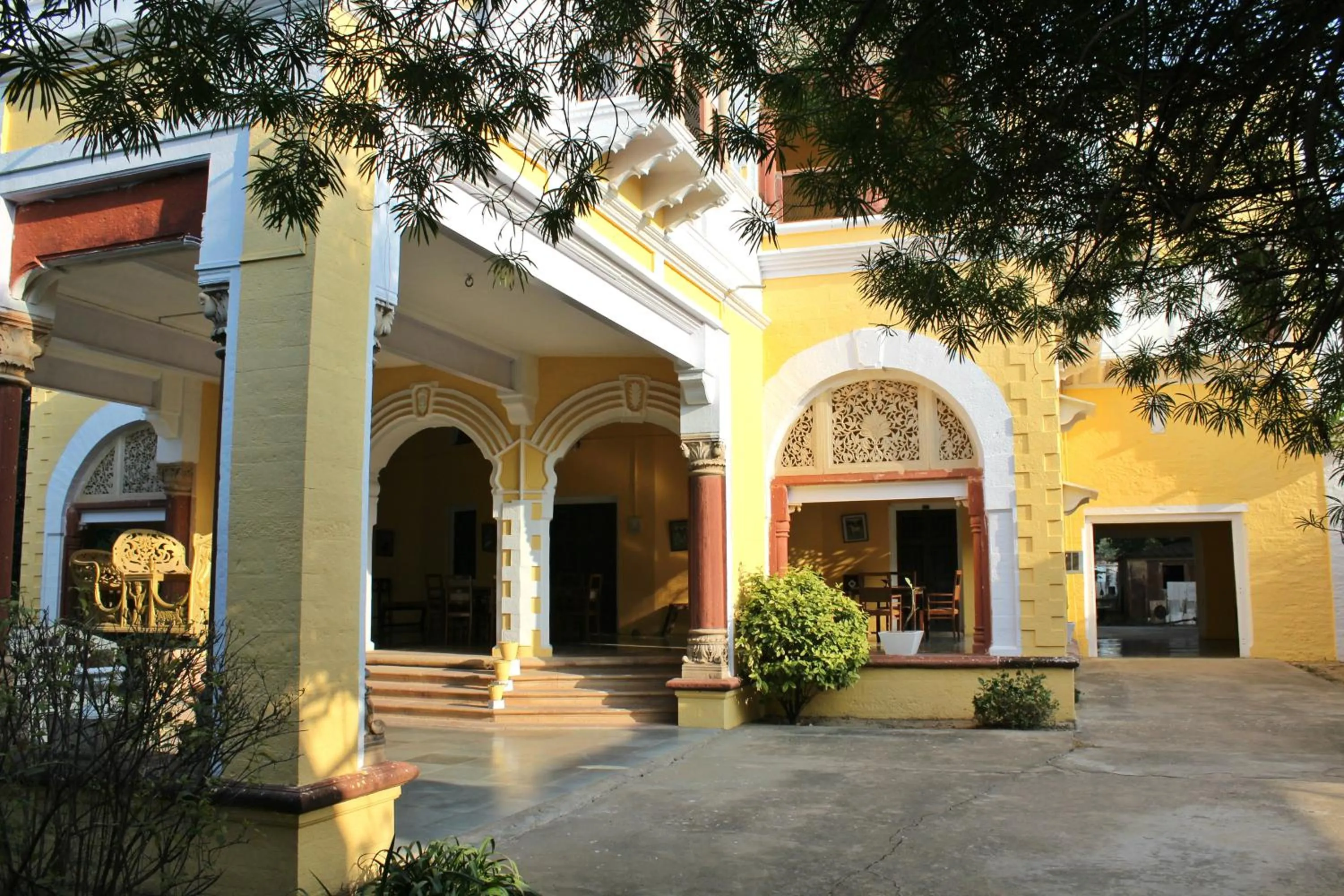 Facade/entrance in Bhanwar Vilas Palace