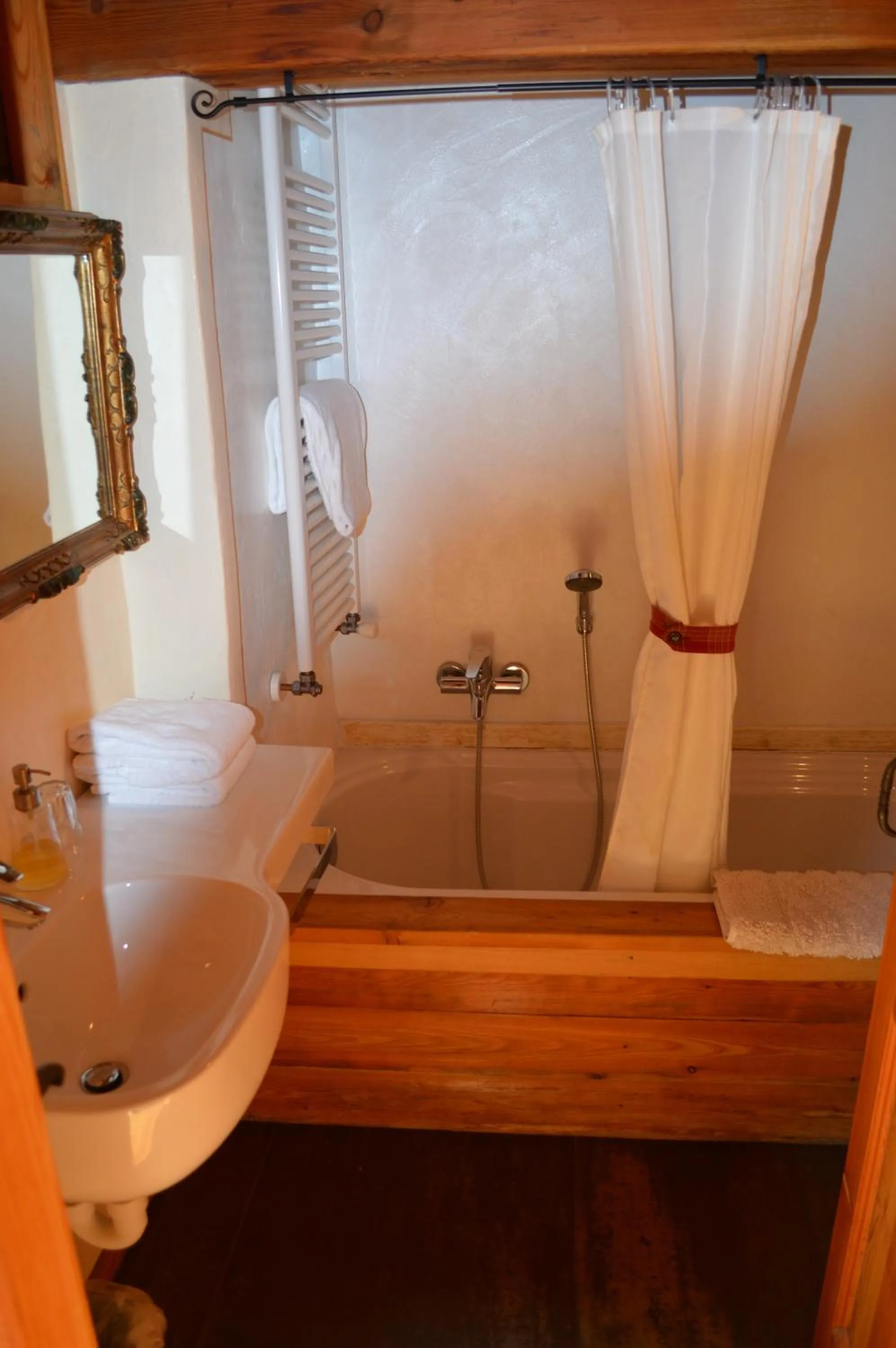 Bathroom in Maison de Noé
