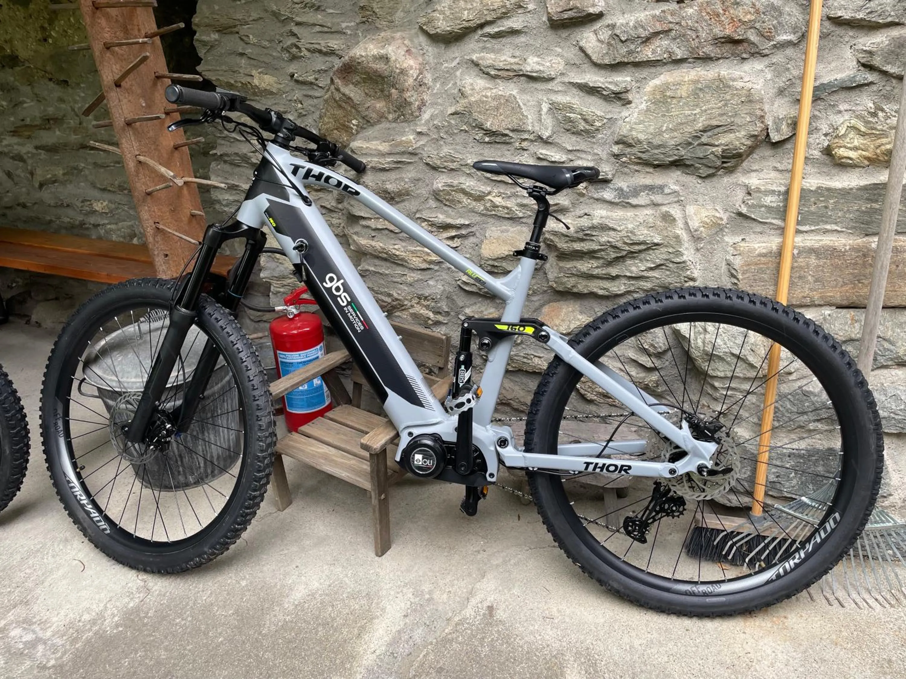 Cycling in Maison de Noé