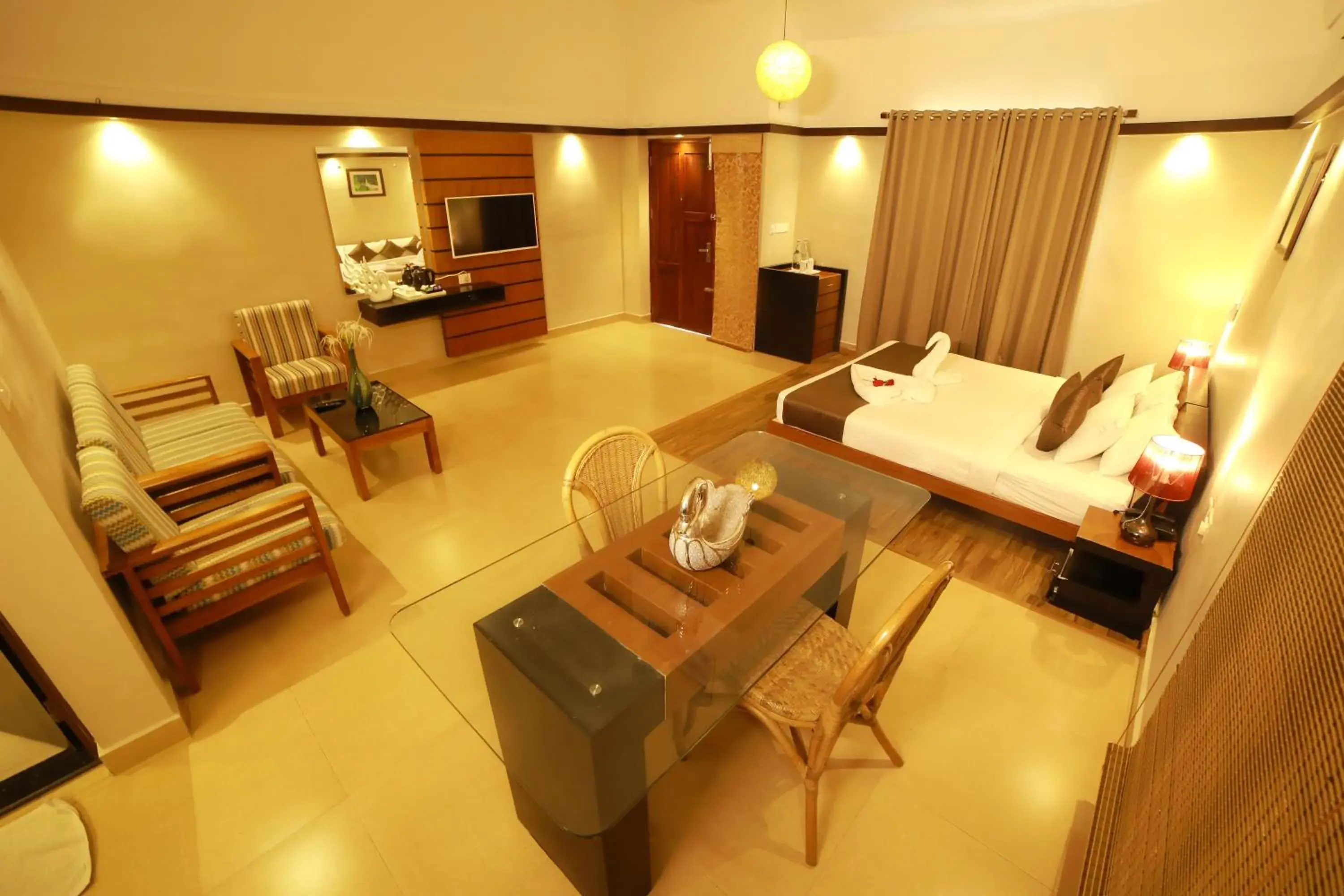 Photo of the whole room, Bed in Broad Bean Resort & Spa Photo of the whole room, Bed in Broad Bean Resort & Spa