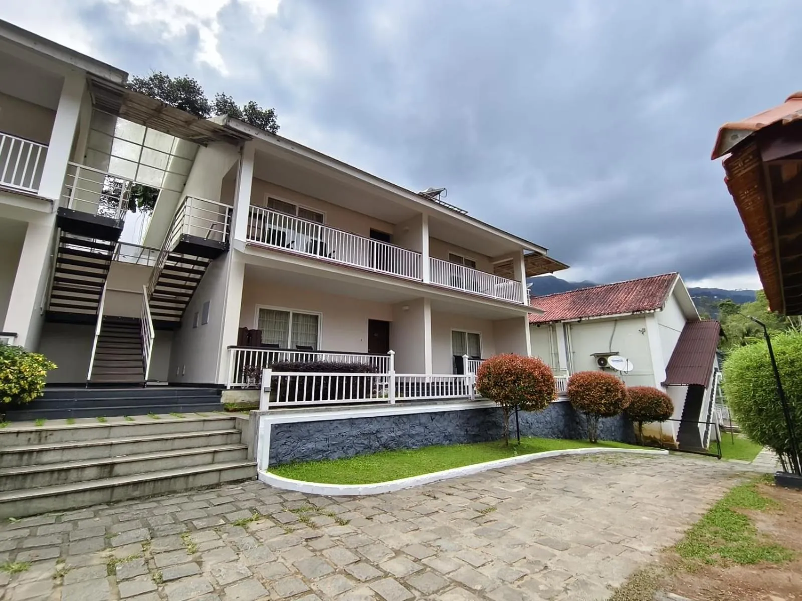 Broad Bean Resort & Spa