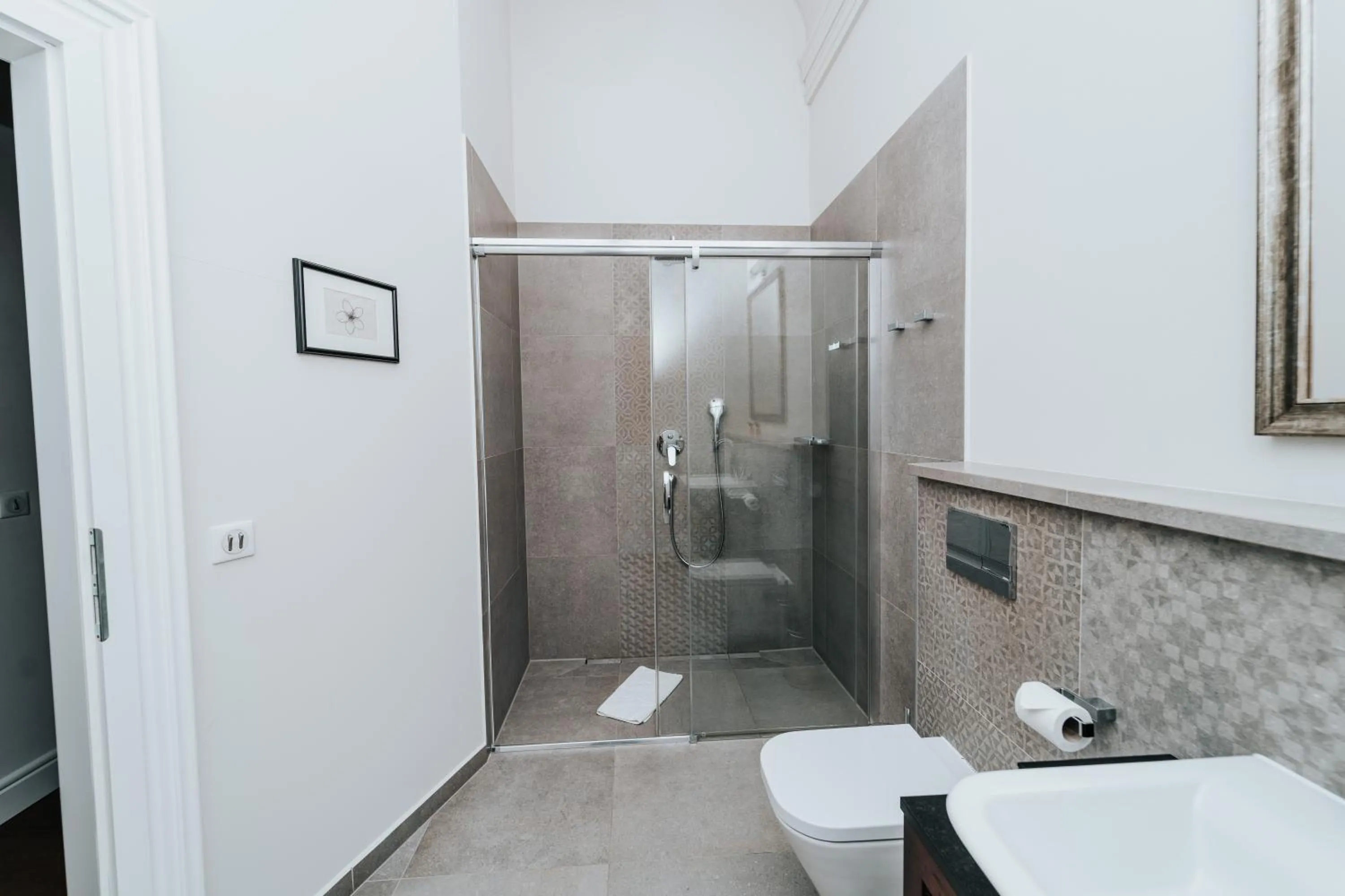 Shower in Hotel Château Gbeľany