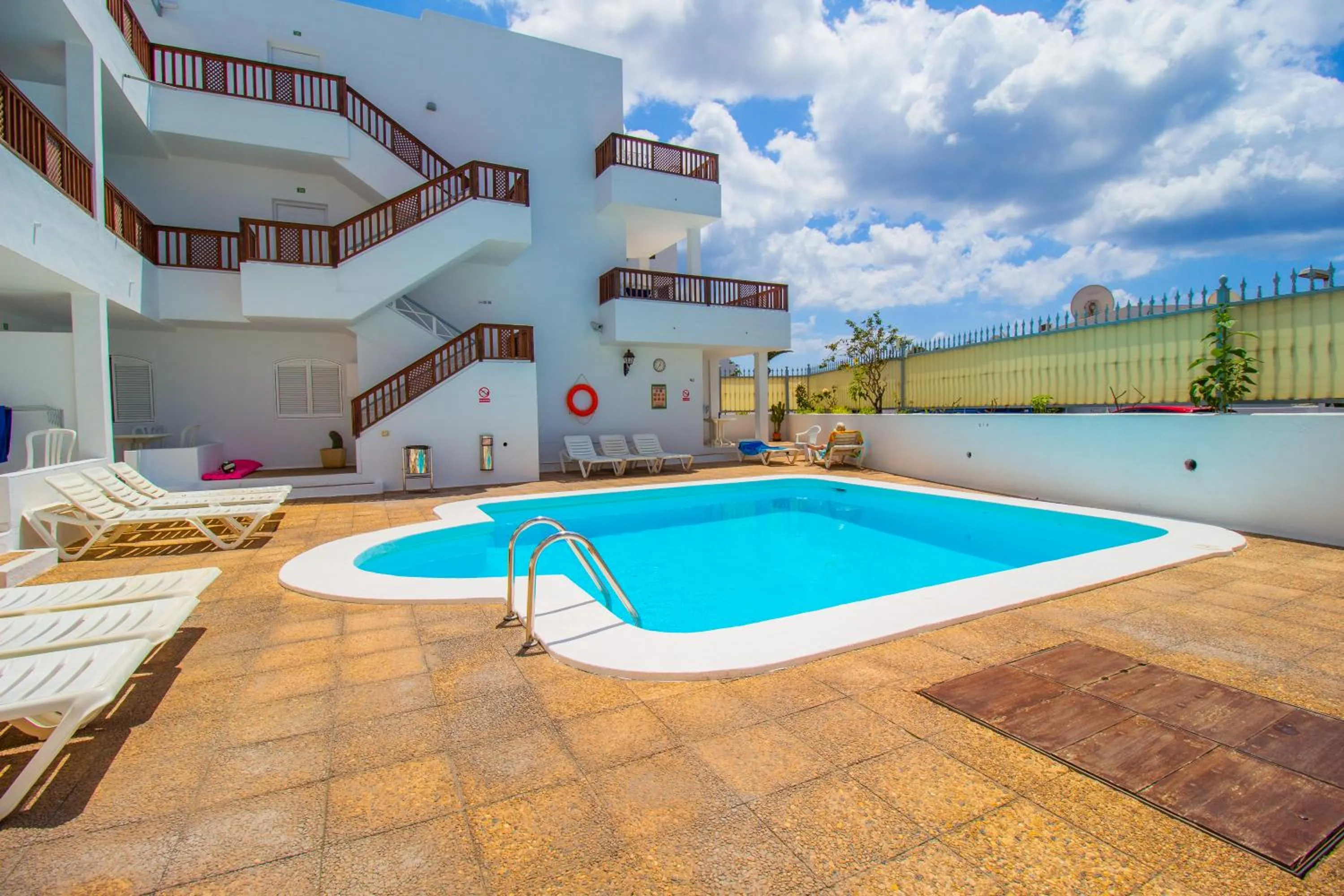 Property building in Vista Mar Apartamentos