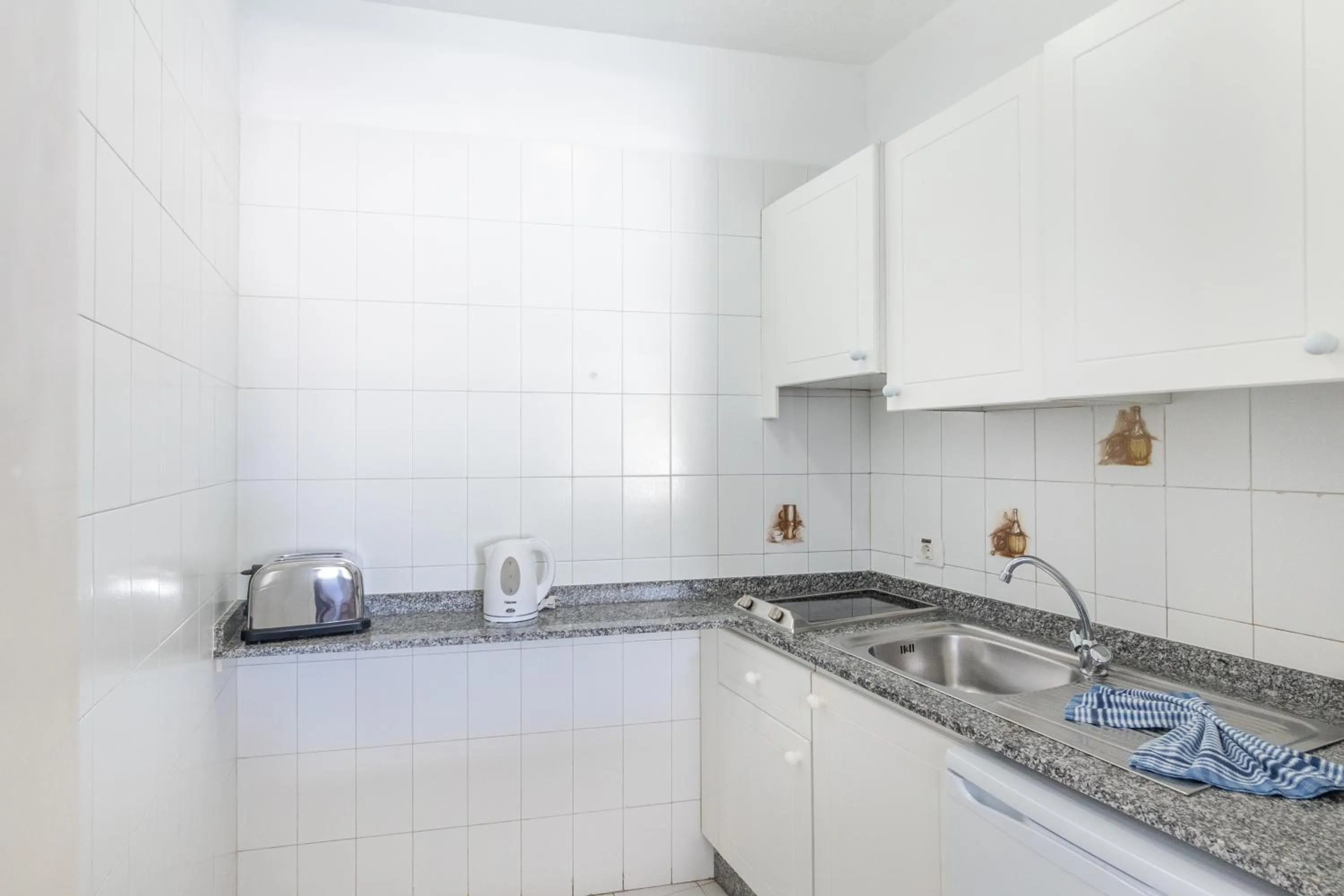 Kitchen or kitchenette in Vista Mar Apartamentos