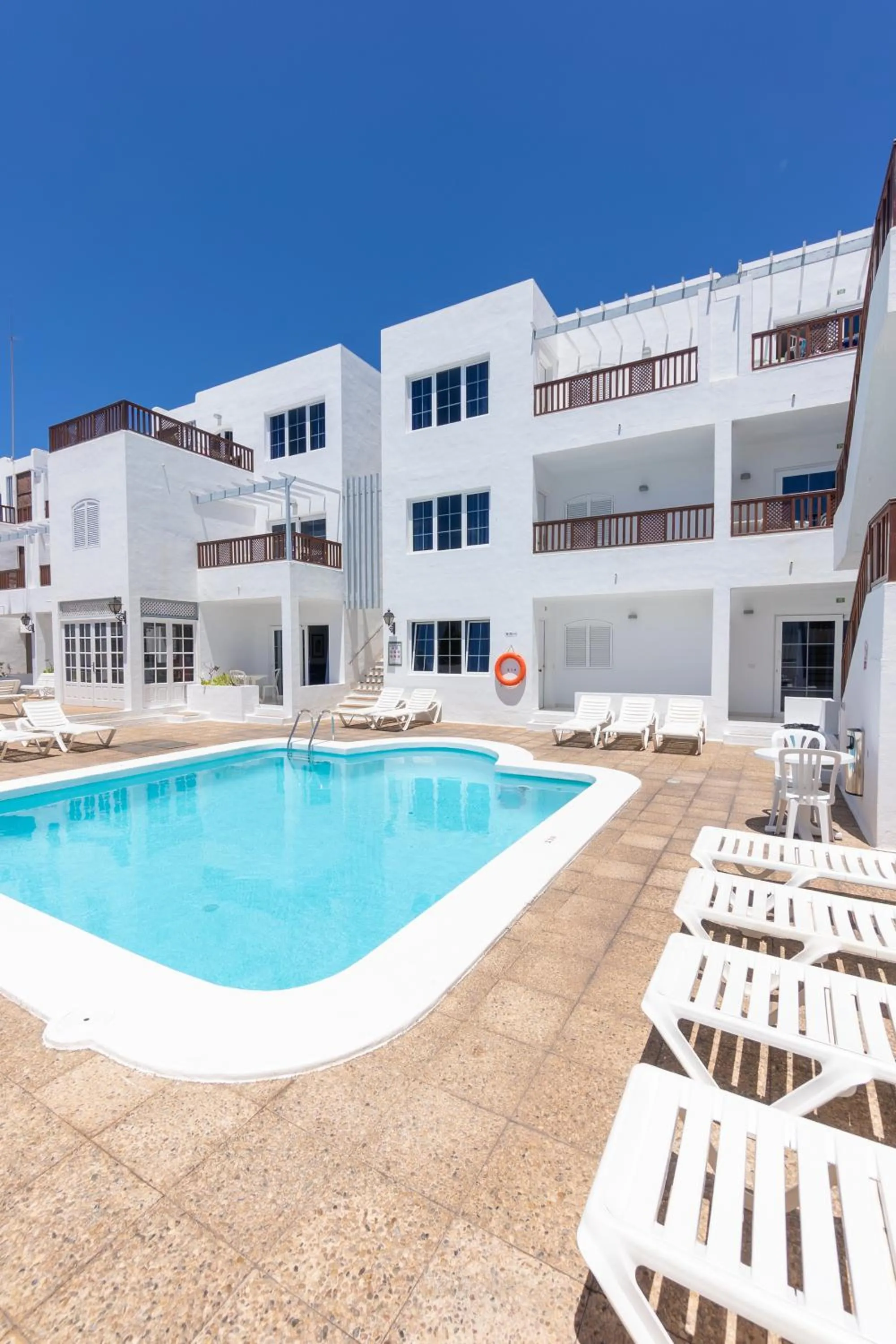 Property building in Vista Mar Apartamentos