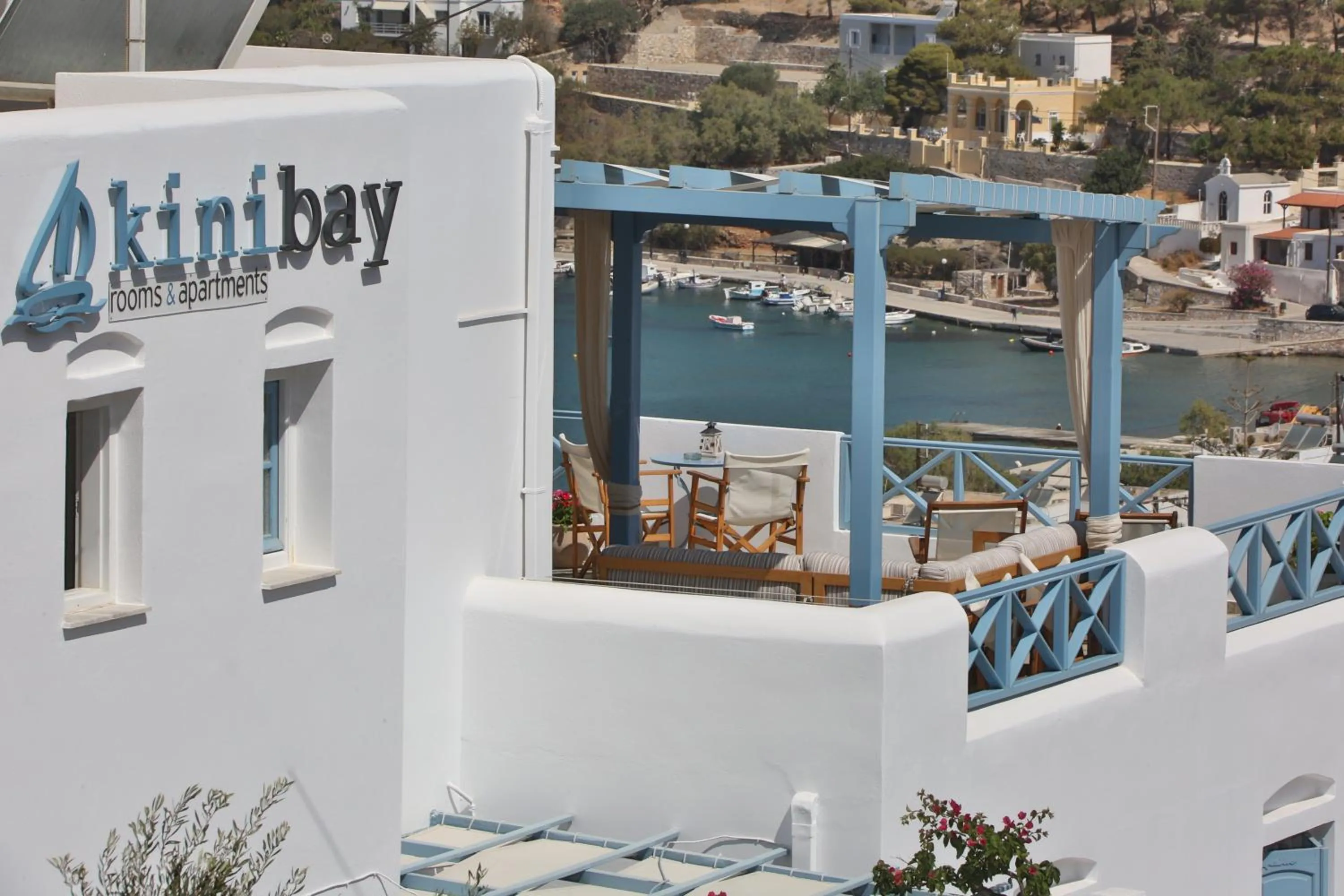 Kini Bay