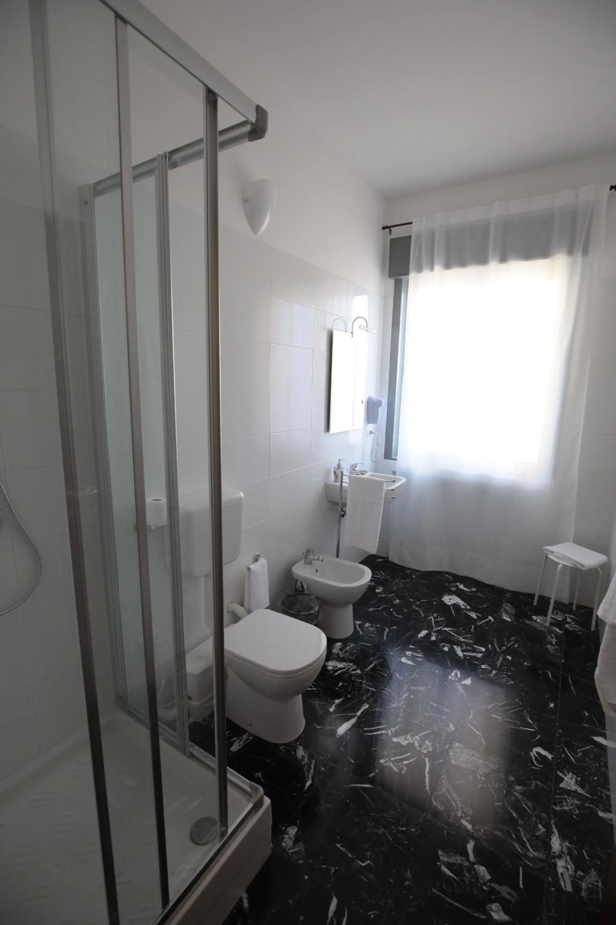 Bathroom in B&B Tarì