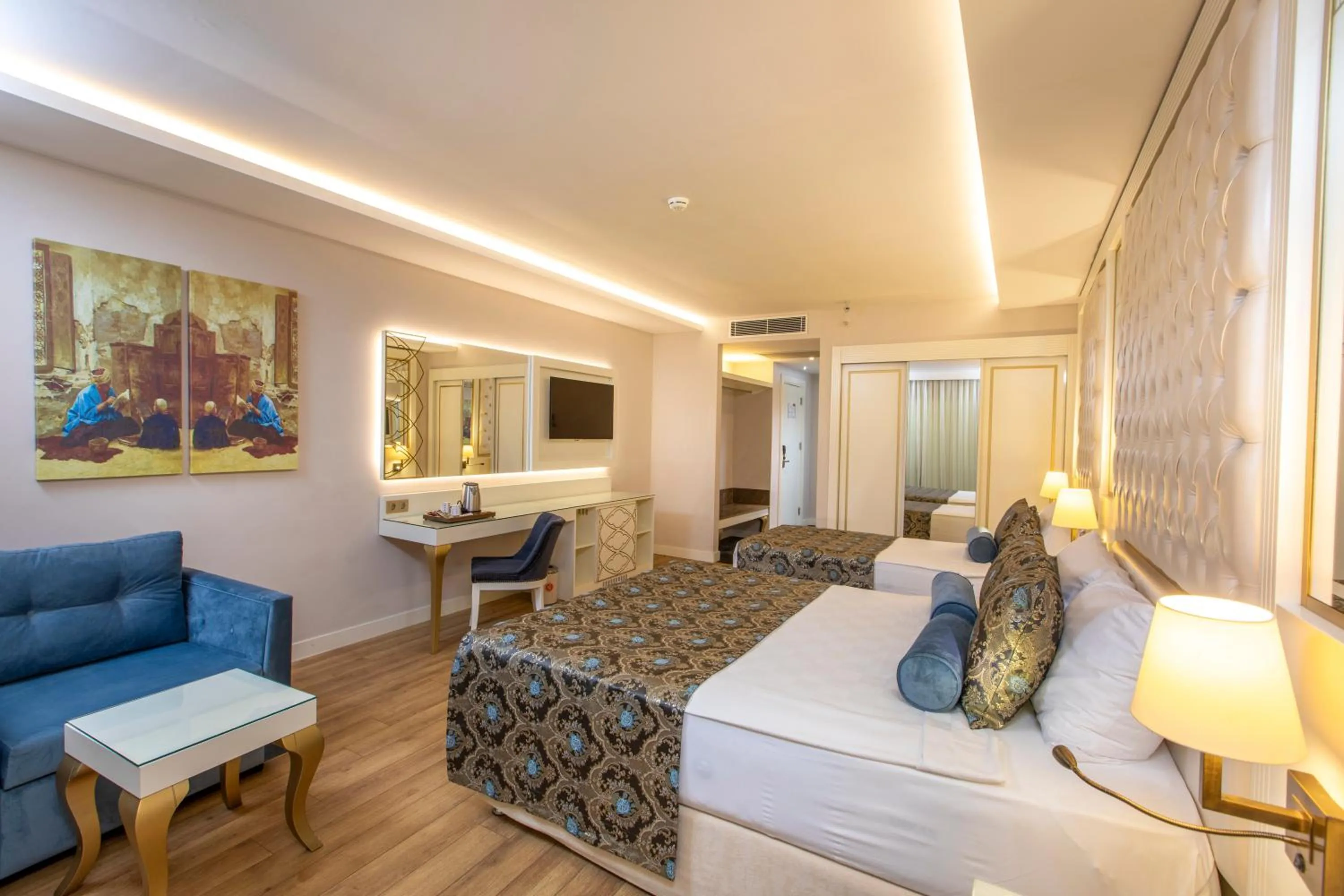 Photo of the whole room, Bed in Haydarpasha Palace Hotel