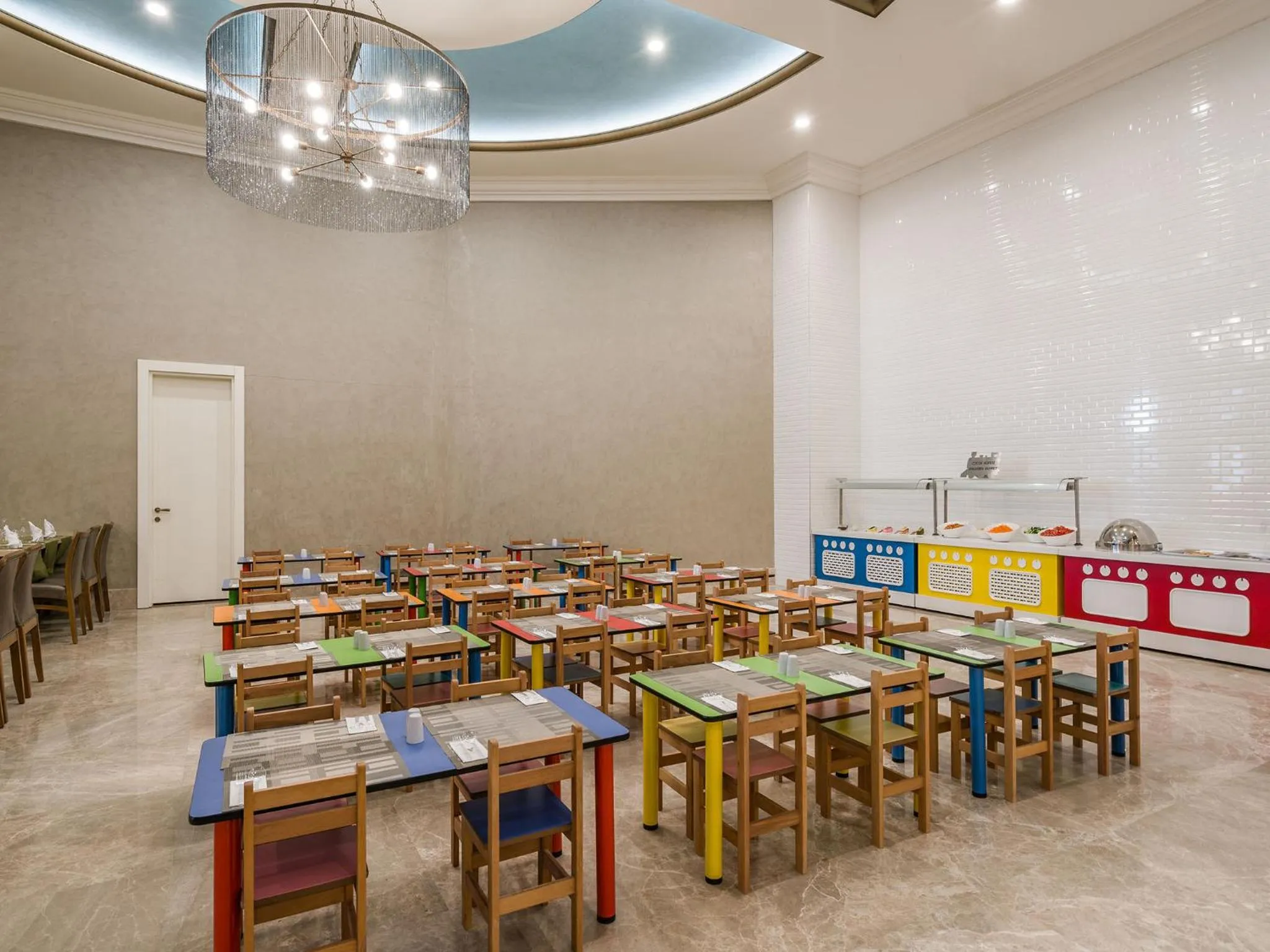 Restaurant/places to eat in Haydarpasha Palace Hotel