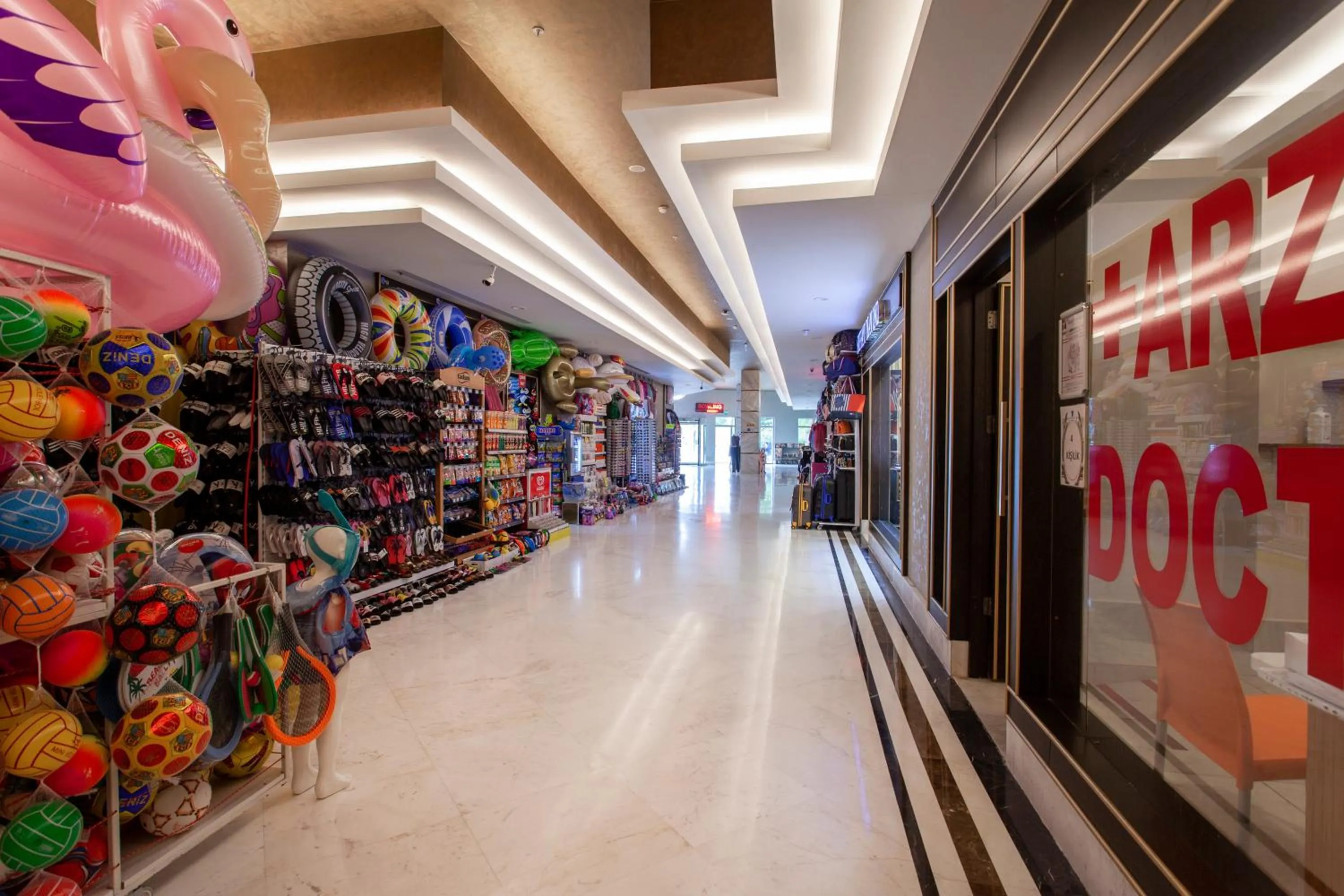 Shopping Area in Haydarpasha Palace Hotel
