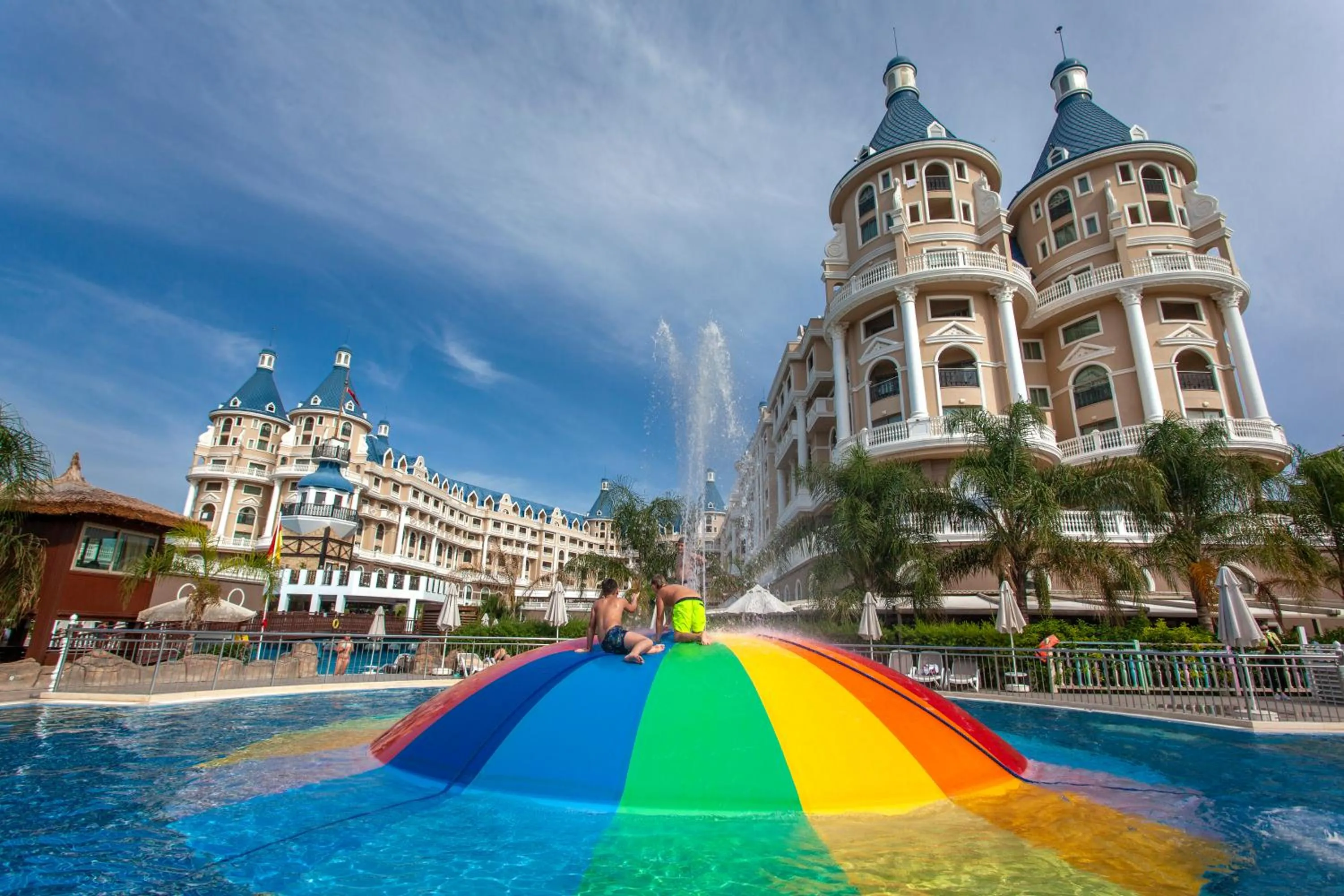 Swimming pool in Haydarpasha Palace Hotel