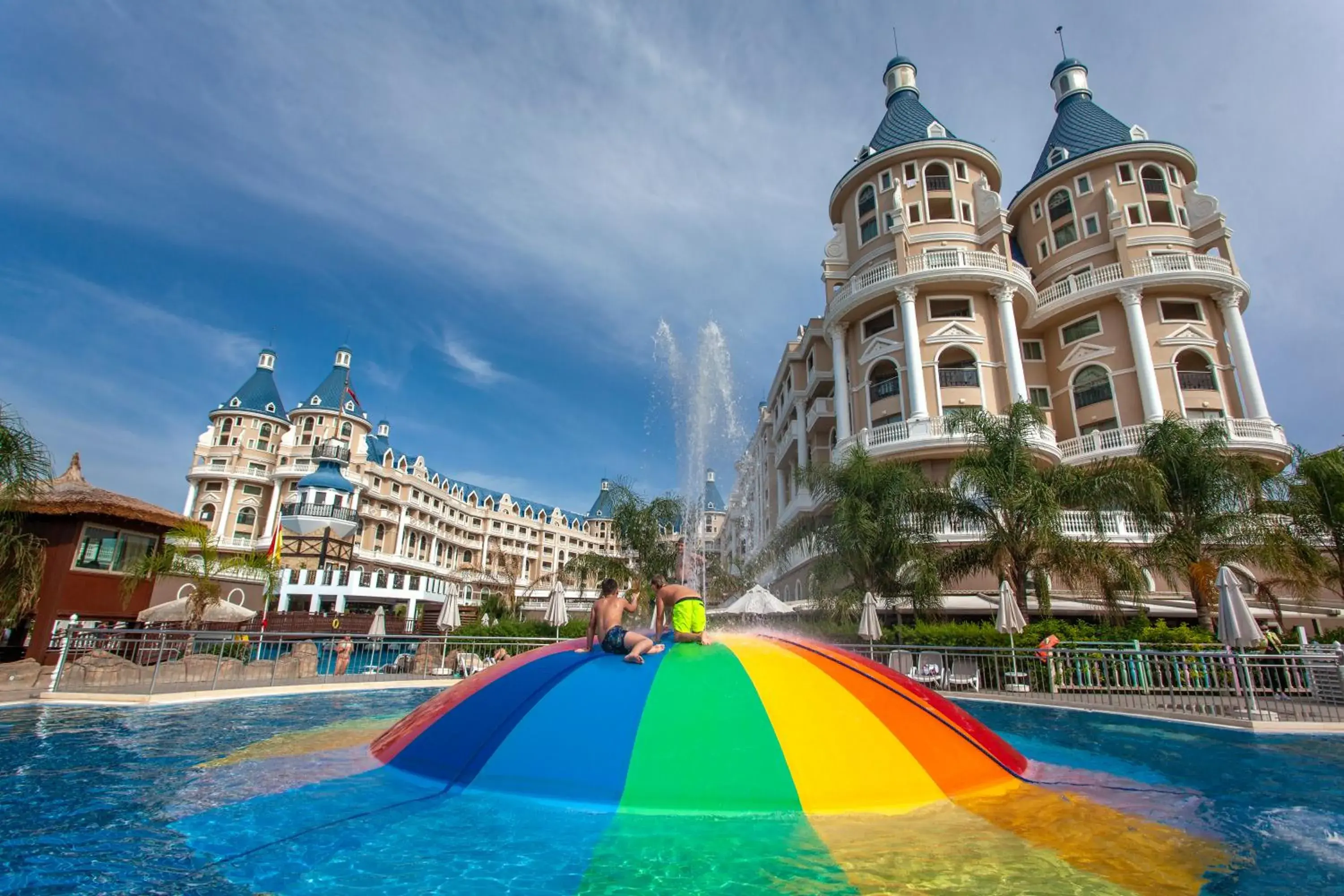 Swimming pool in Haydarpasha Palace Hotel Swimming pool in Haydarpasha Palace Hotel