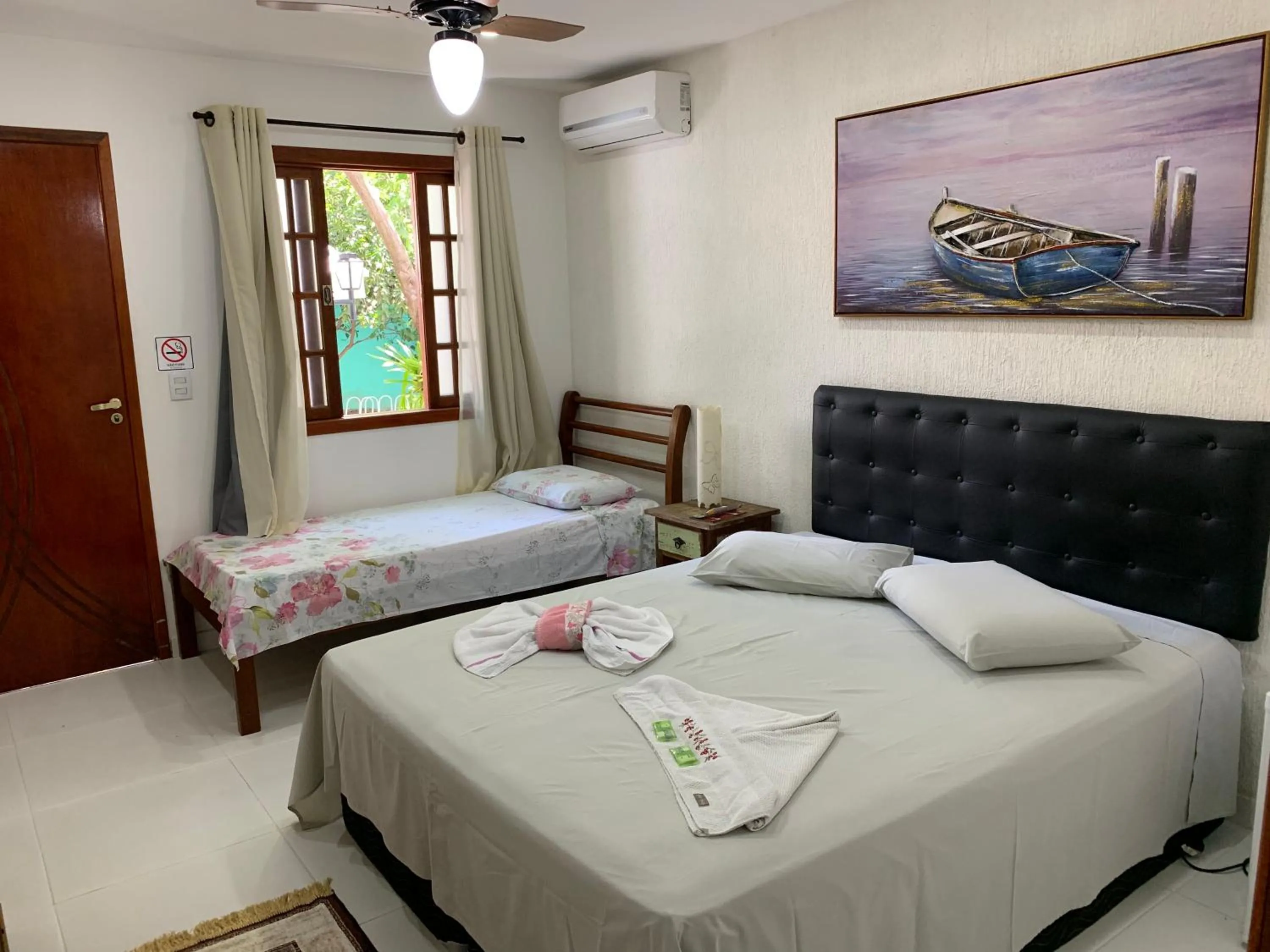 Comfort Quadruple Room - single occupancy in Pousada da Pedra