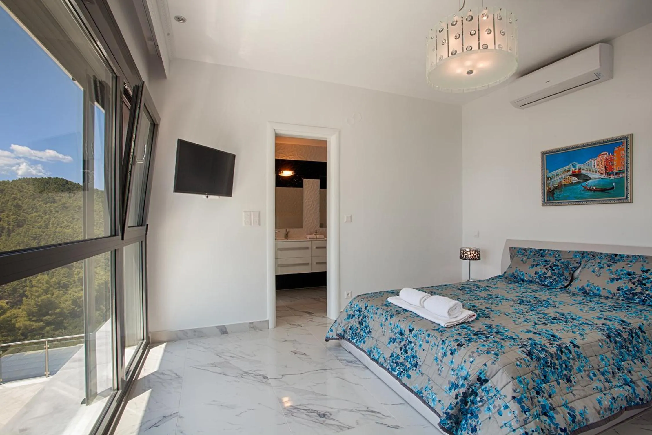 Bedroom, Bed in Villa White Pearl