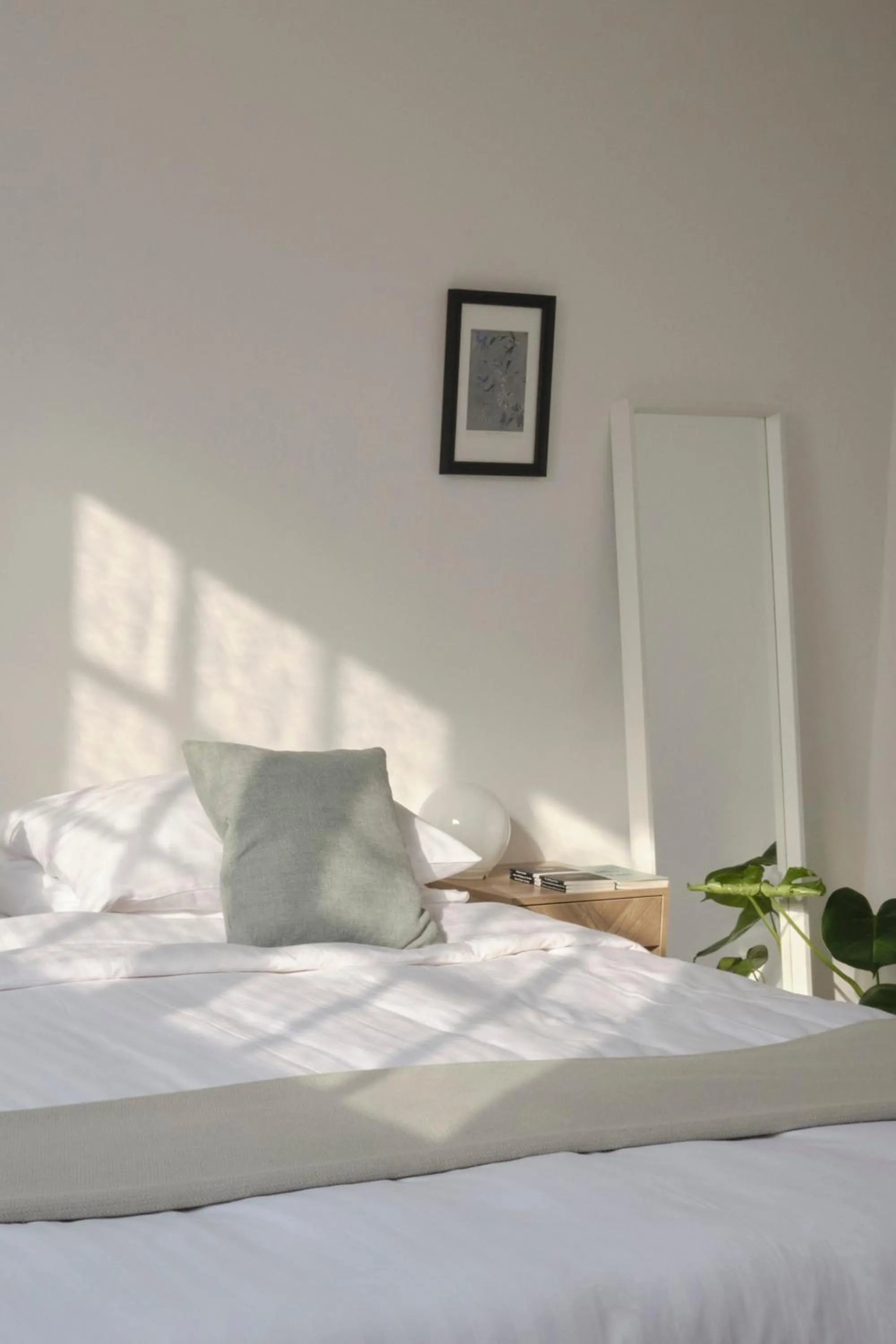 Bed in River Arts Club