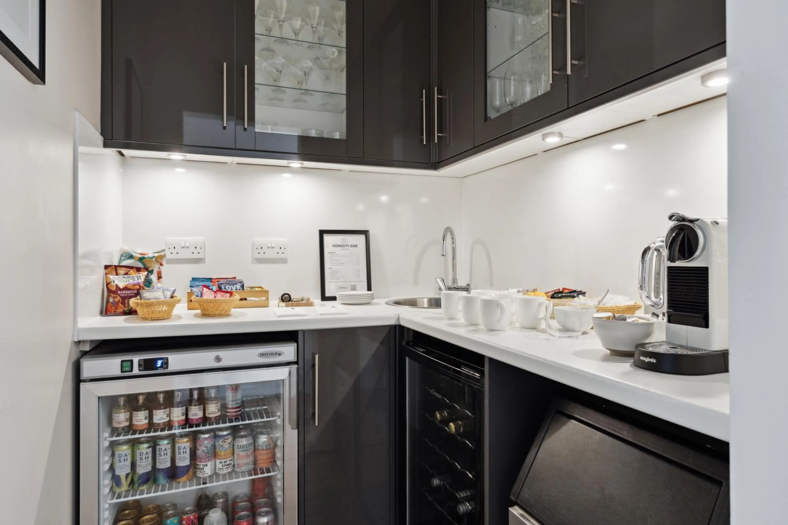 minibar in River Arts Club