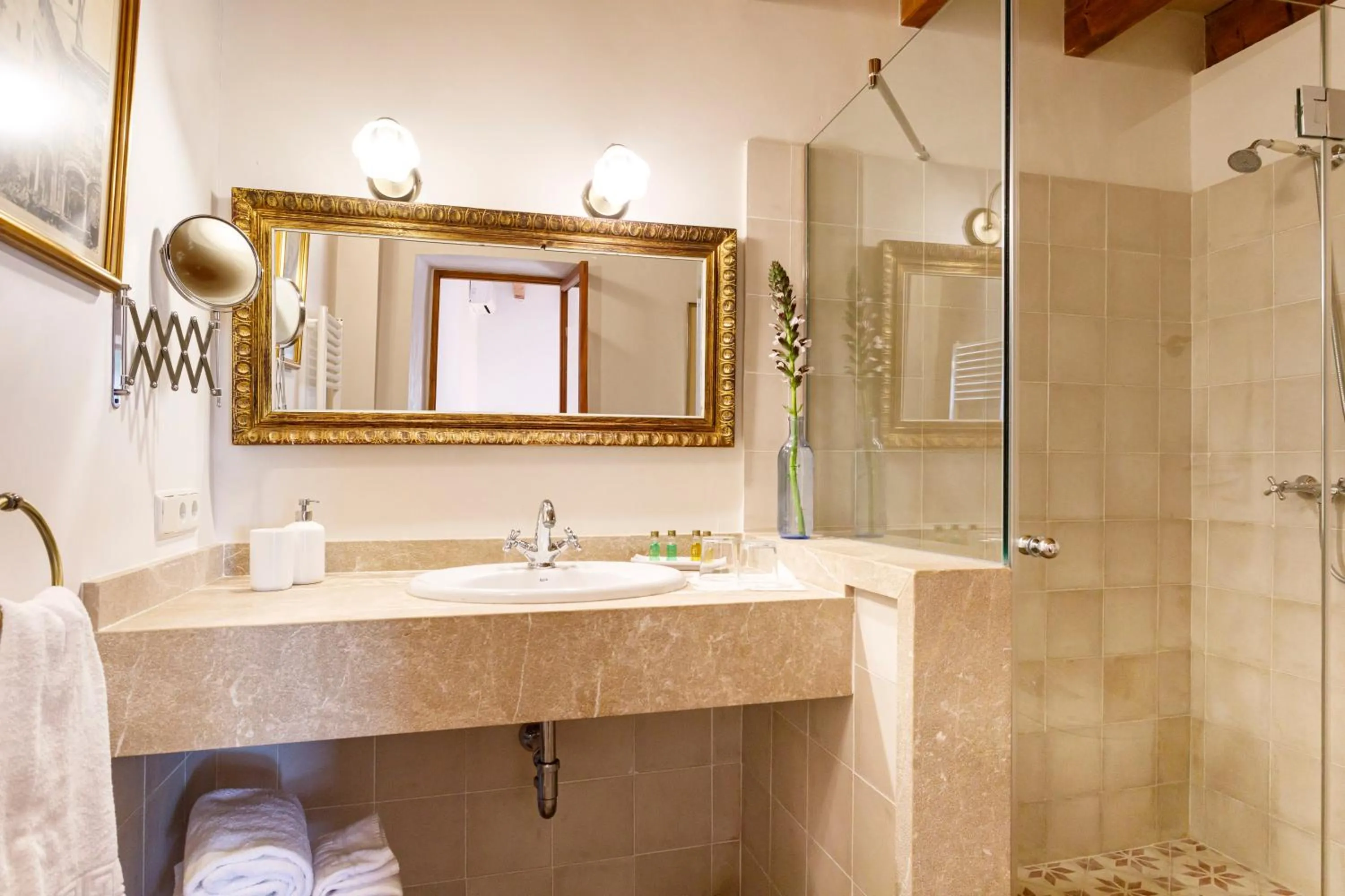 Shower in Son Colom -Turismo de interior