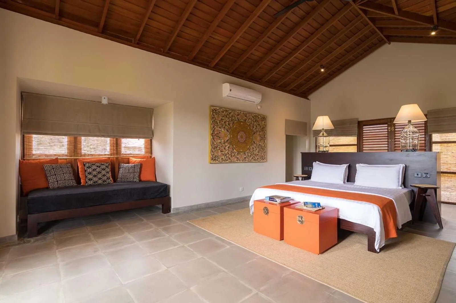 Photo of the whole room, Bed in Kumbukgaha Villa