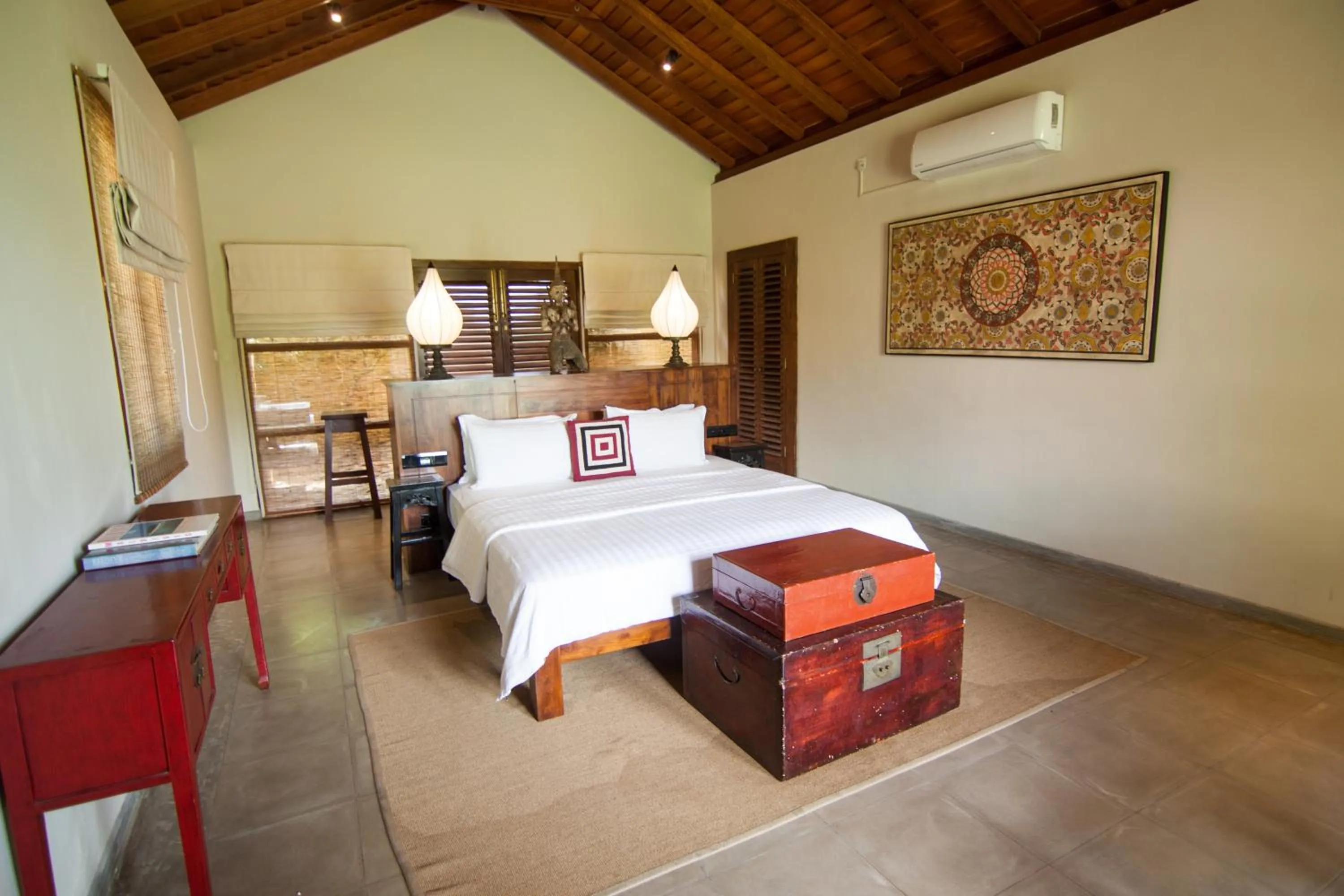 Bed in Kumbukgaha Villa