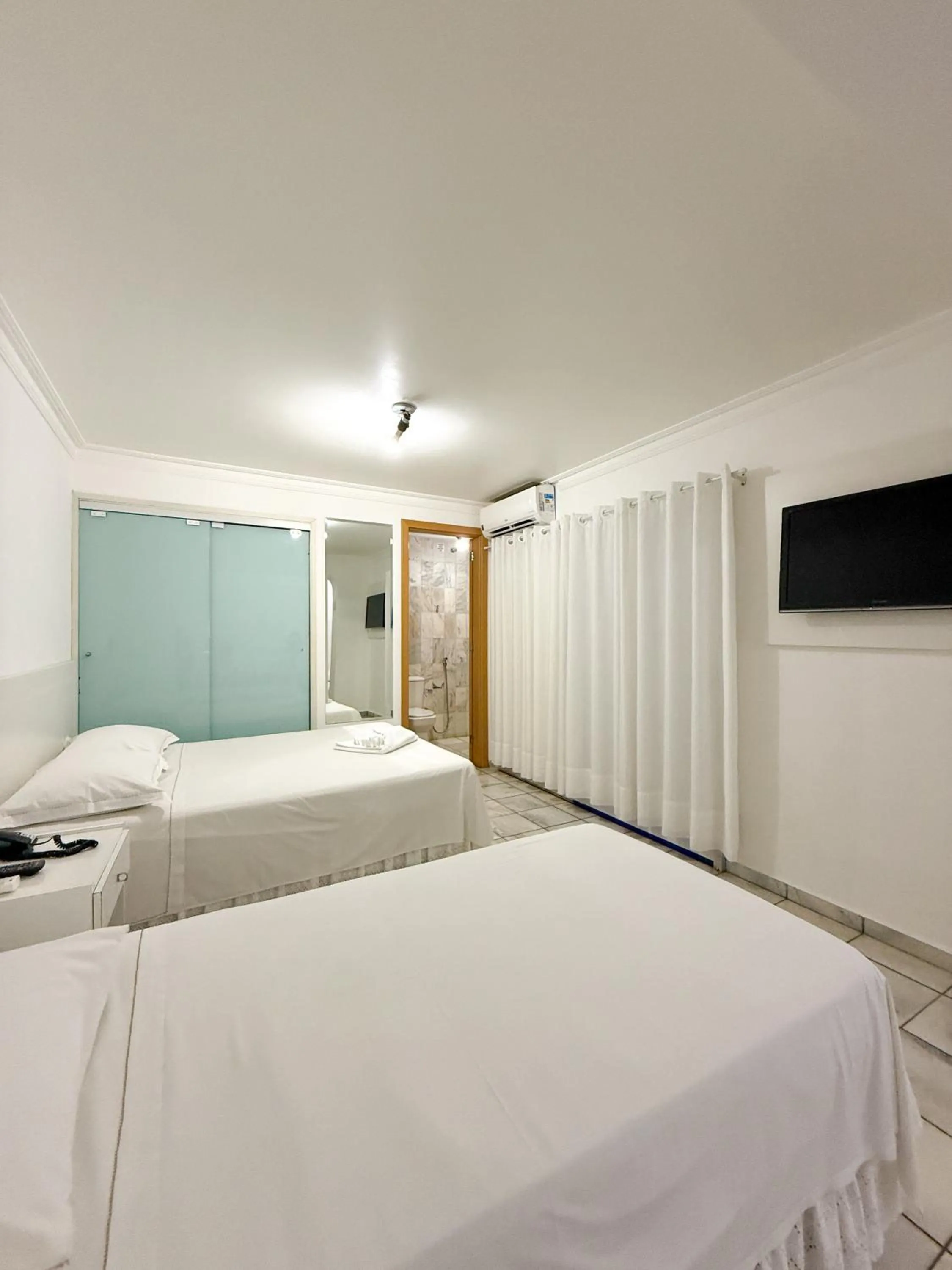 TV and multimedia, Bed in Grande Hotel