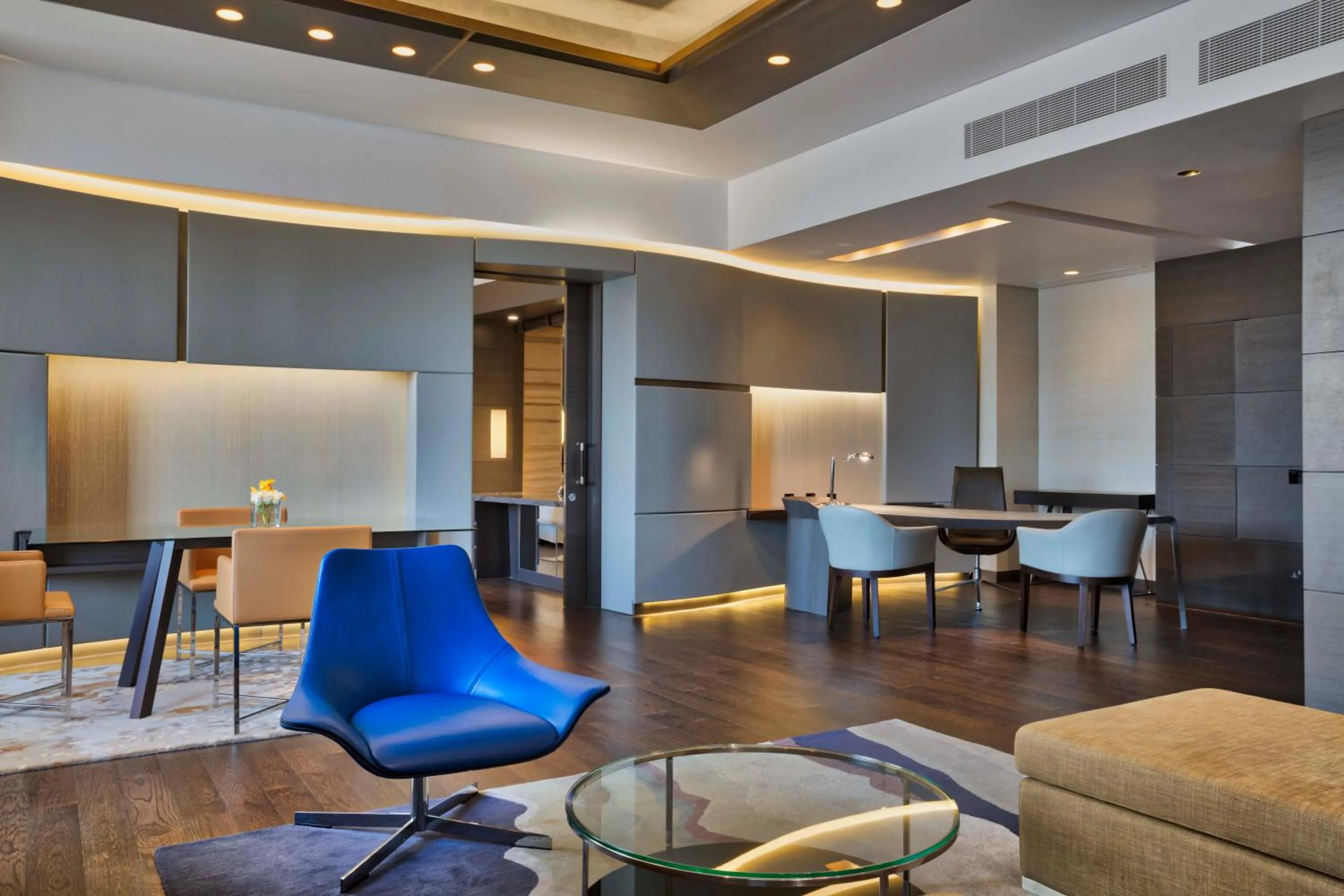 Living room in The Westin Doha Hotel & Spa