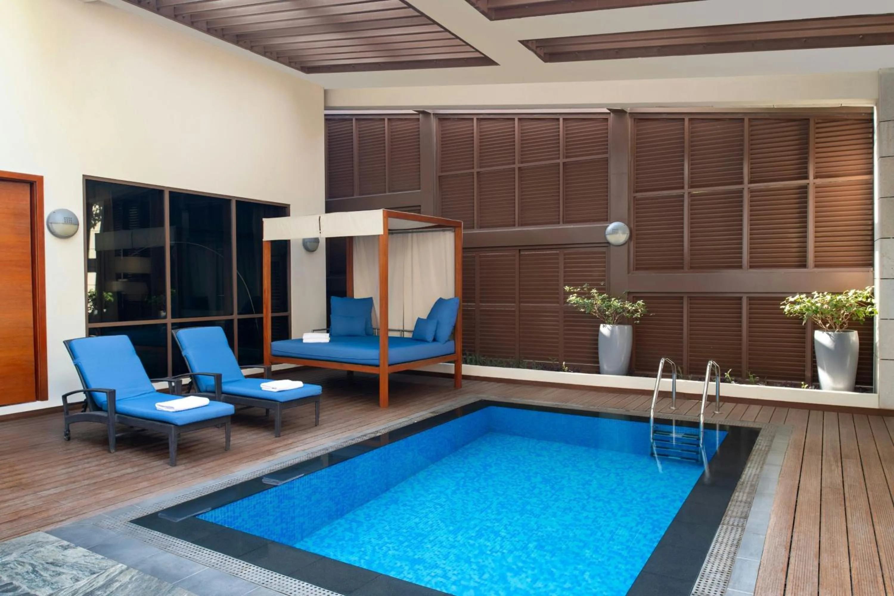 Swimming pool in The Westin Doha Hotel & Spa