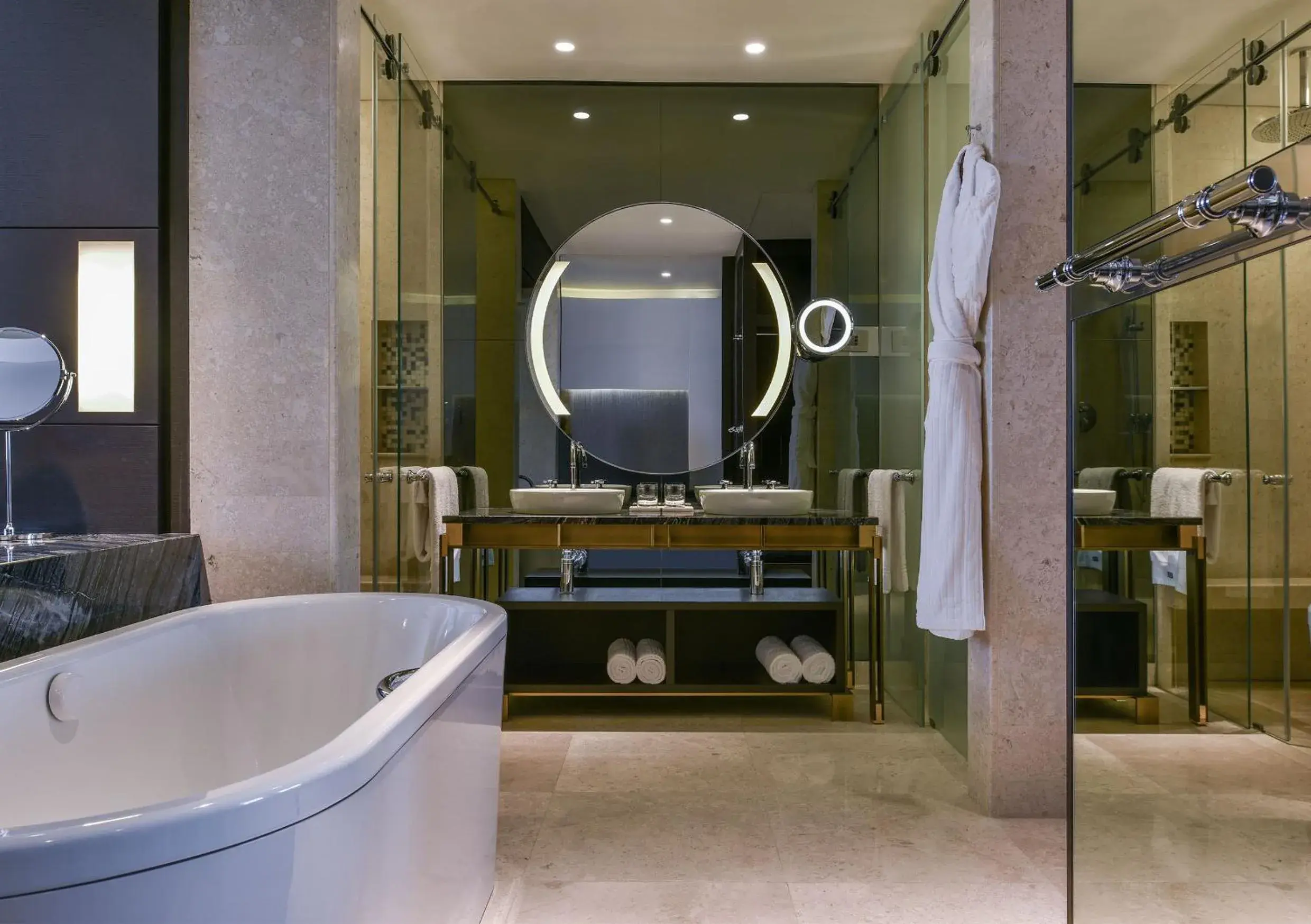 Executive Room City View Twin Bed with access to Executive Club Lounge in The Westin Doha Hotel & Spa Executive Room City View Twin Bed with access to Executive Club Lounge in The Westin Doha Hotel & Spa