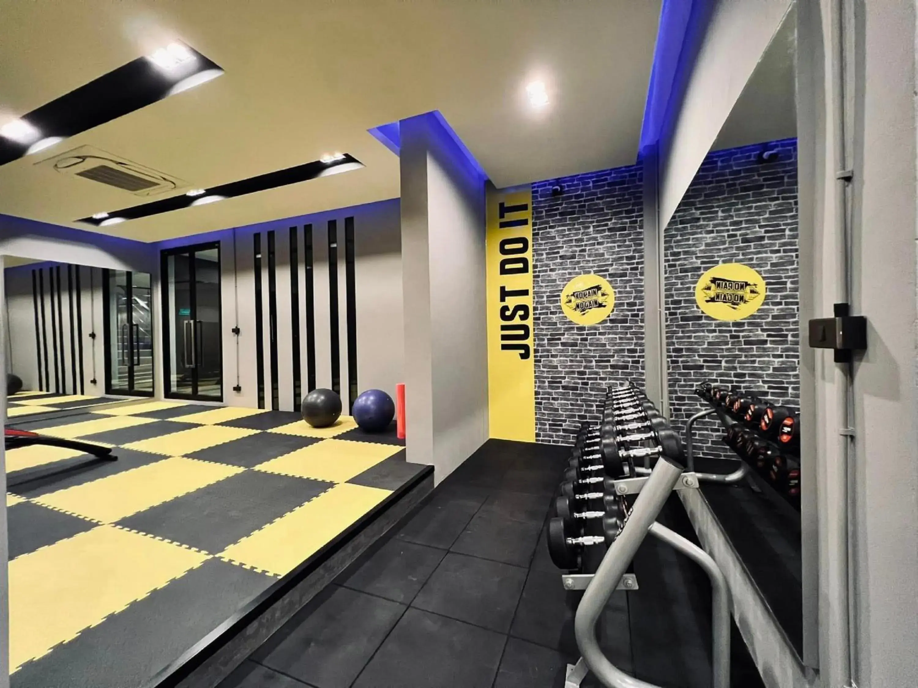 Fitness centre/facilities in The Crystal Hotel Buriram - formerly X2 Vibe Buriram Fitness centre/facilities in The Crystal Hotel Buriram - formerly X2 Vibe Buriram