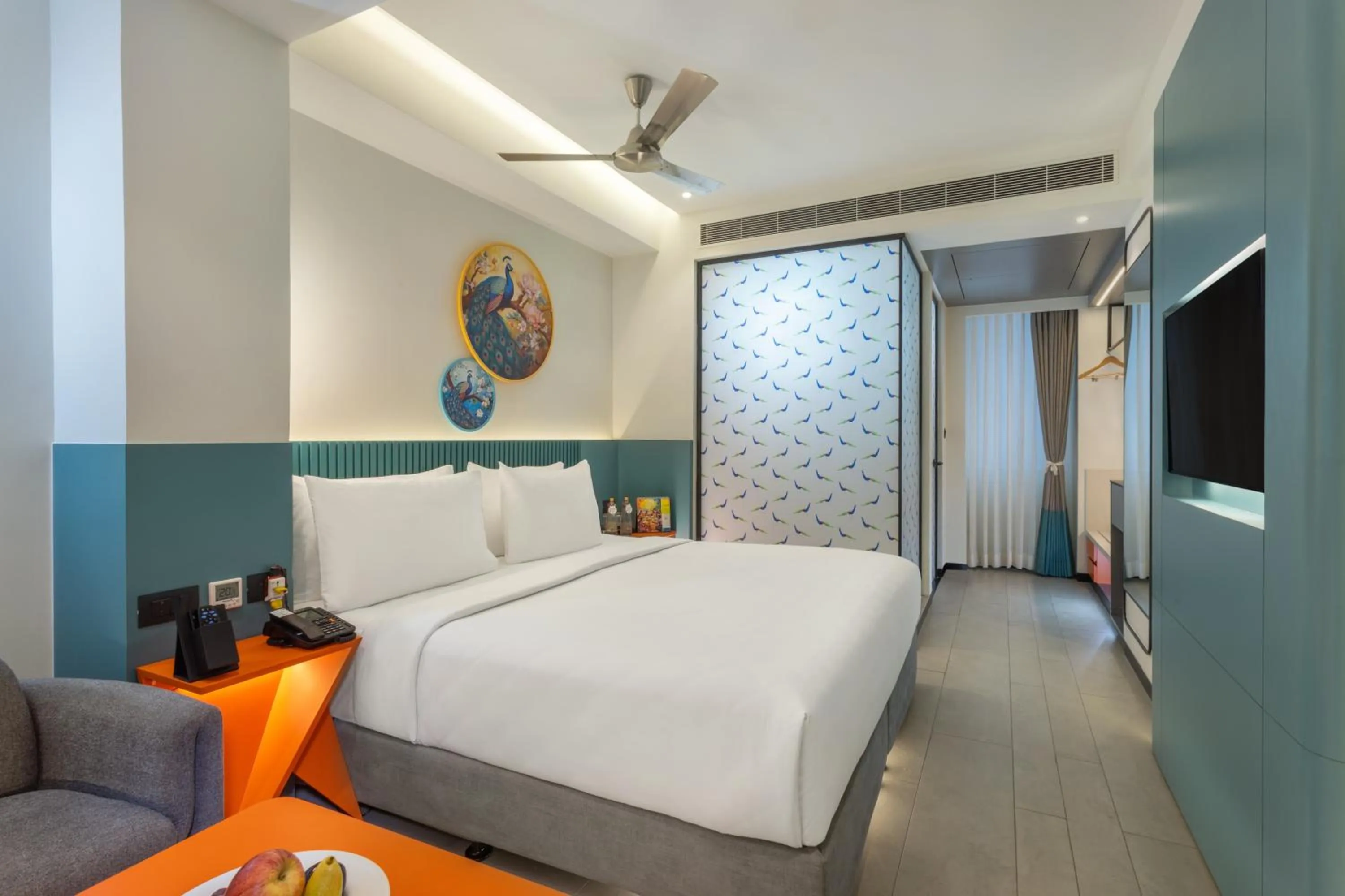Bedroom, Bed in ZIBE Luxe Hyderabad by GRT Hotels