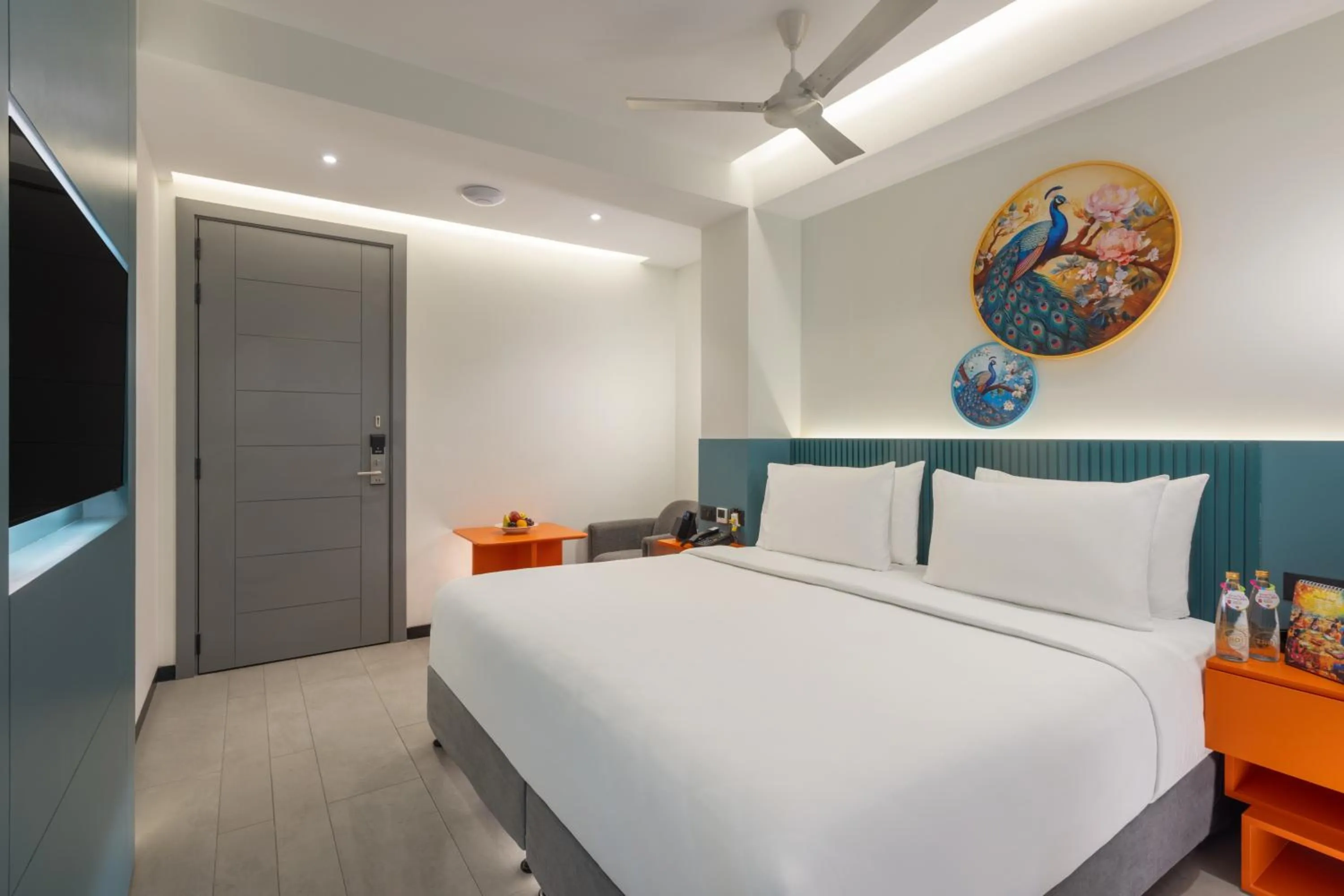 Bedroom, Bed in ZIBE Luxe Hyderabad by GRT Hotels