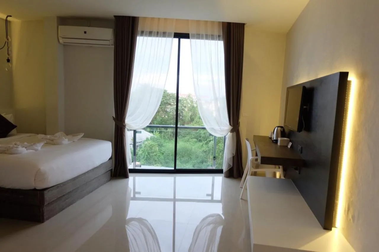 Day, Bed in Hotel Chuan Chom The High Resort Saraburi - SHA Plus