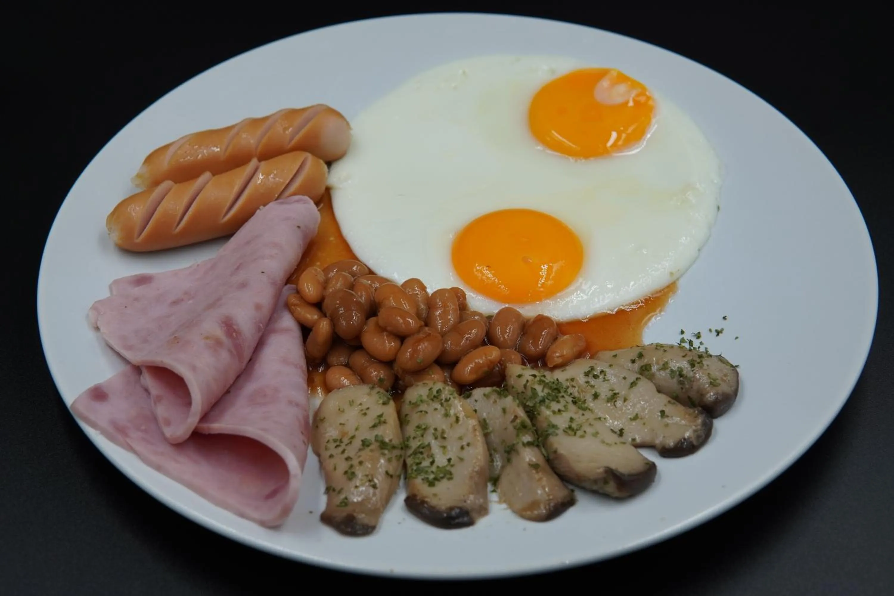 Food and drinks in Hotel Chuan Chom The High Resort Saraburi - SHA Plus