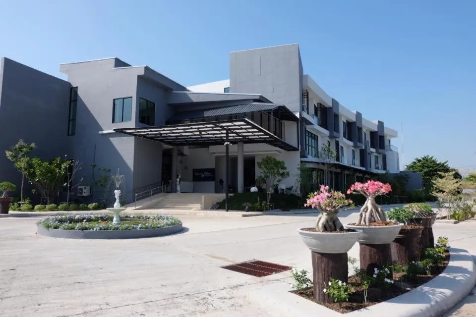 Property building in Hotel Chuan Chom The High Resort Saraburi - SHA Plus