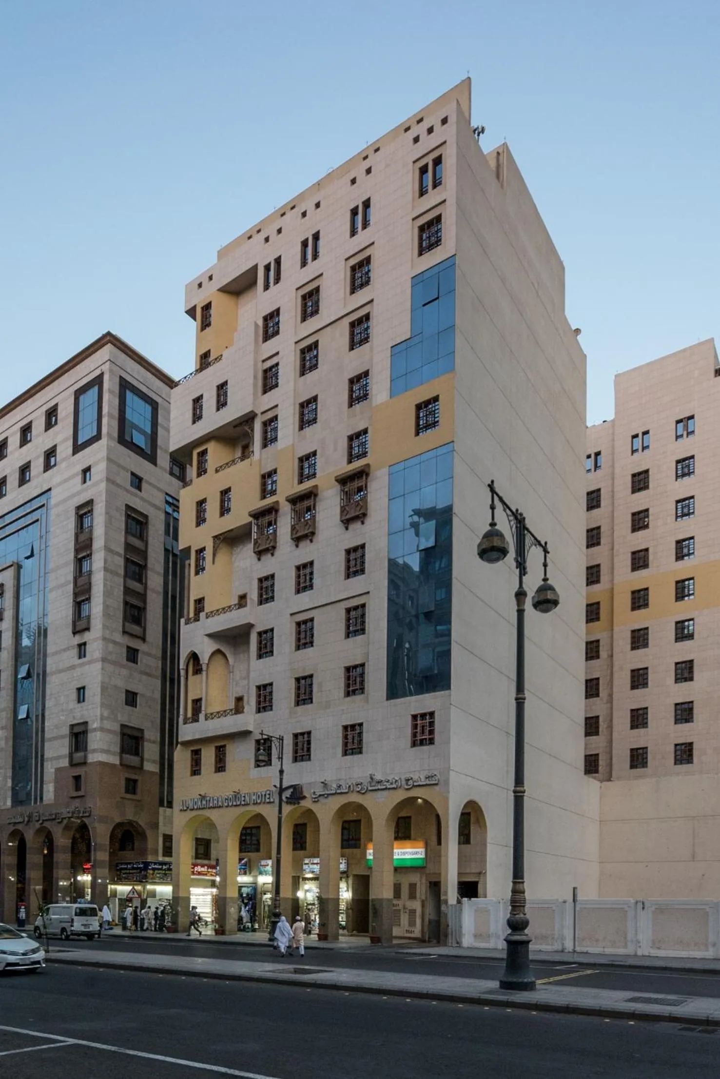 Facade/entrance in almukhtar aldahbe
